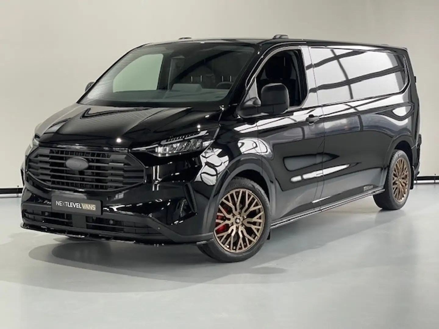 Ford Transit Custom 320 2.0 TDCI L2H1 170 PK AUTOM PACK PREMIUM Navi / Zwart - 1