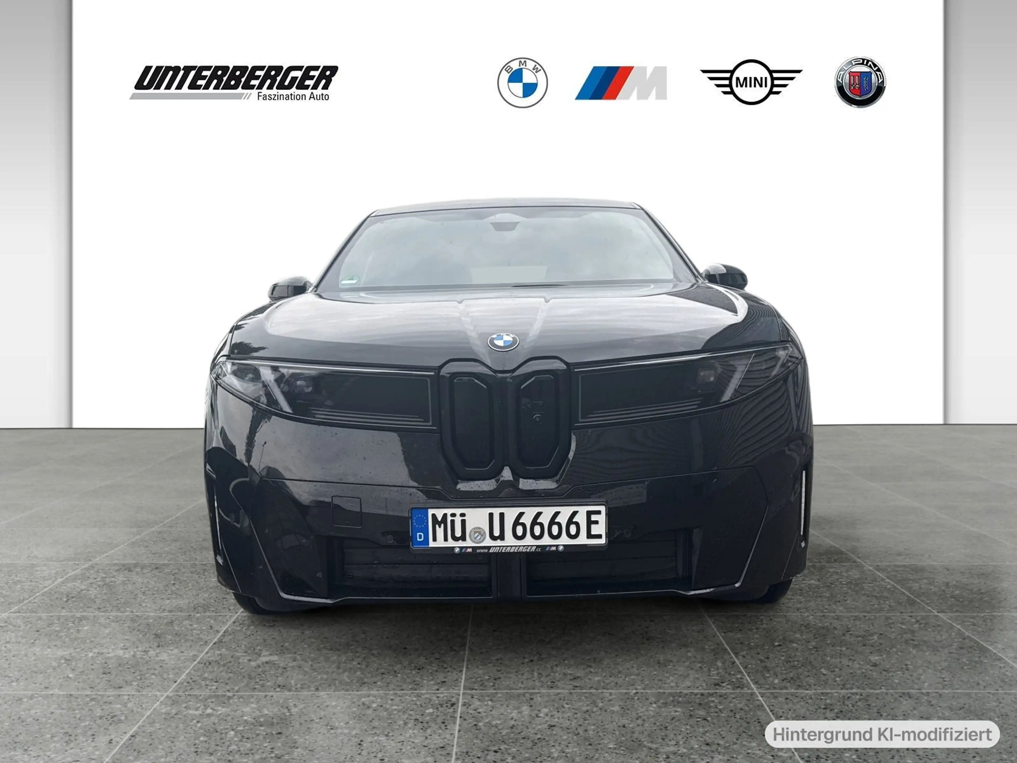 BMW iX3 50 xDrive — photo 2