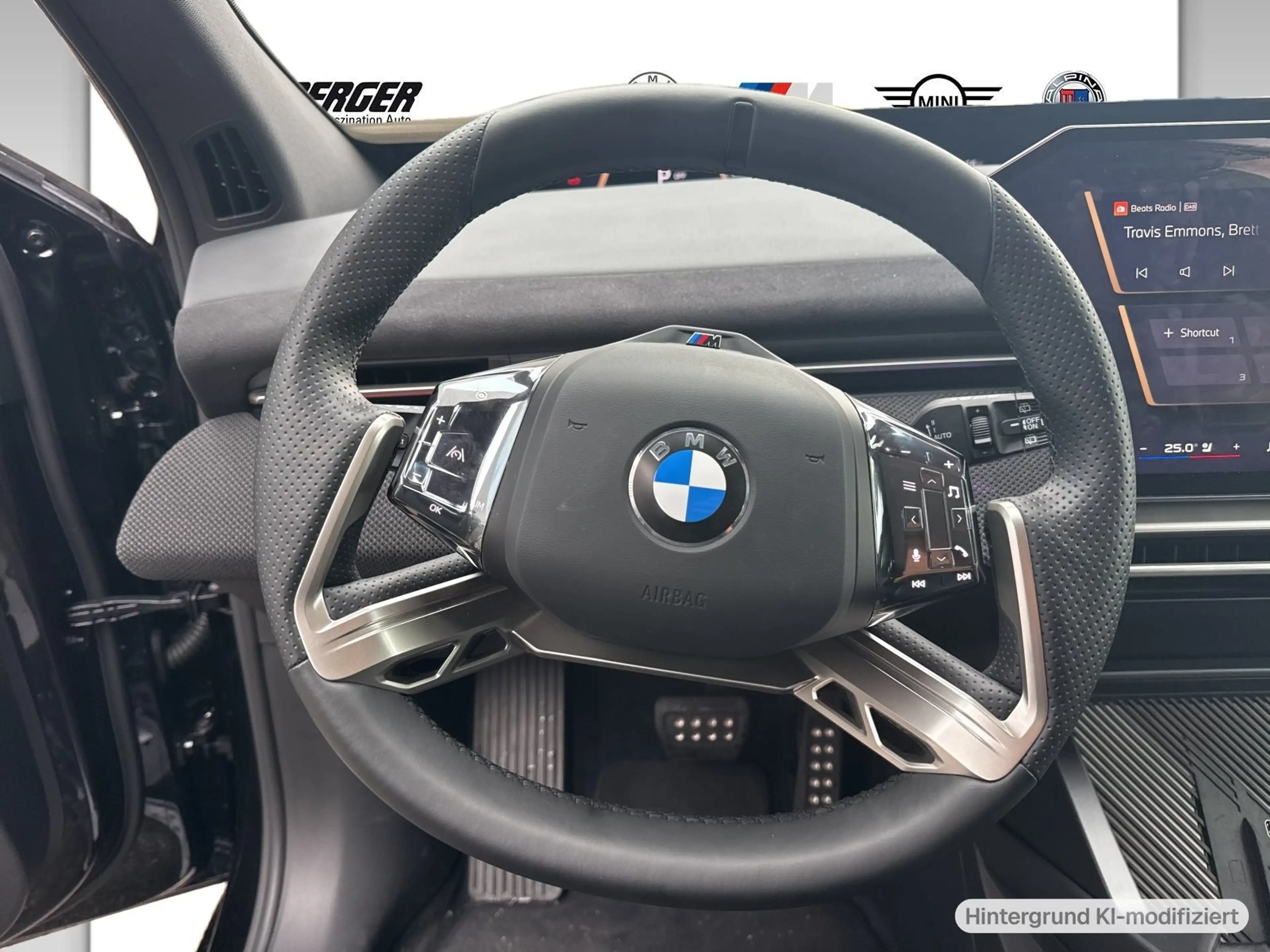 BMW iX3 50 xDrive — photo 9