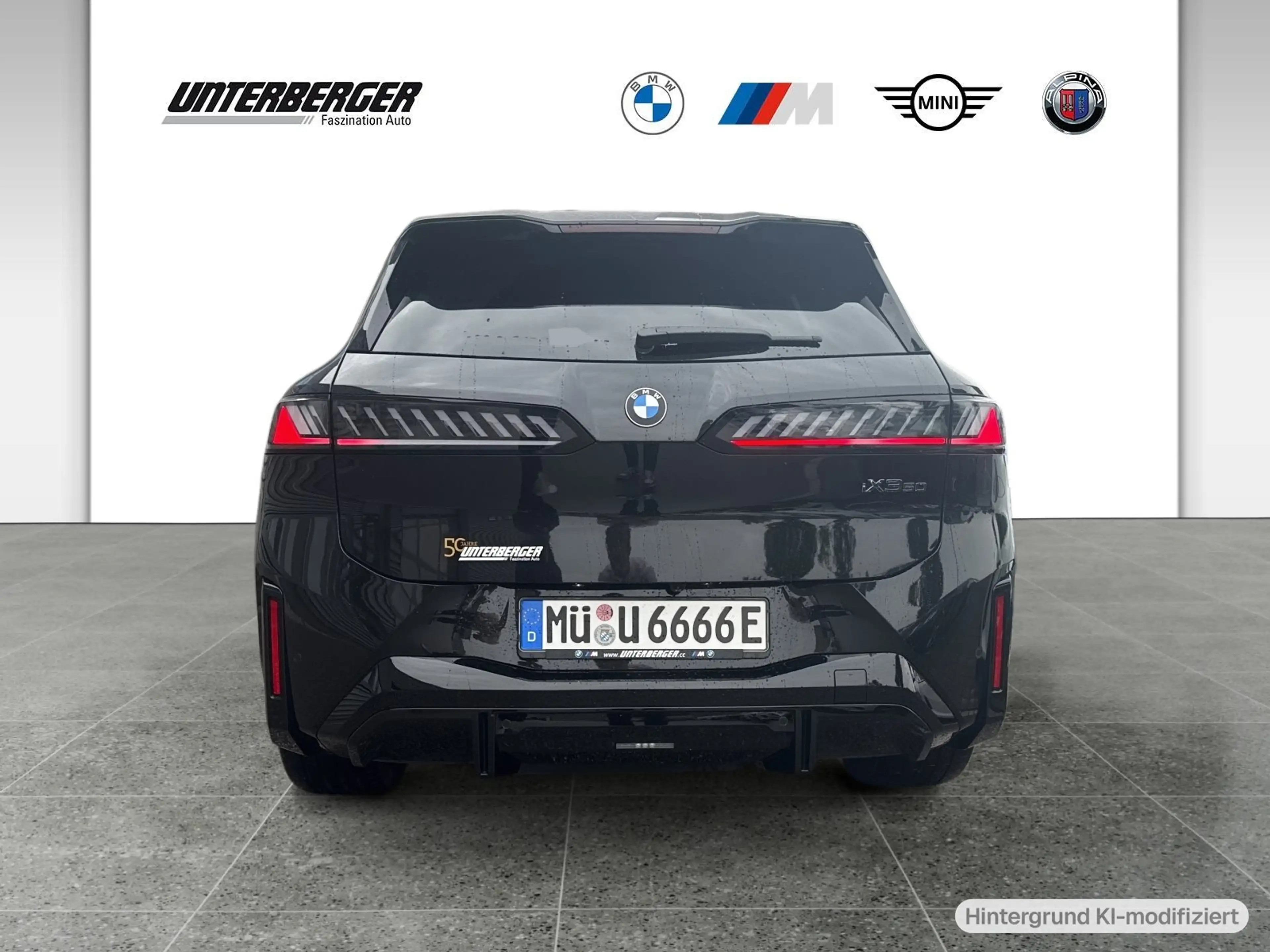 BMW iX3 50 xDrive — photo 5