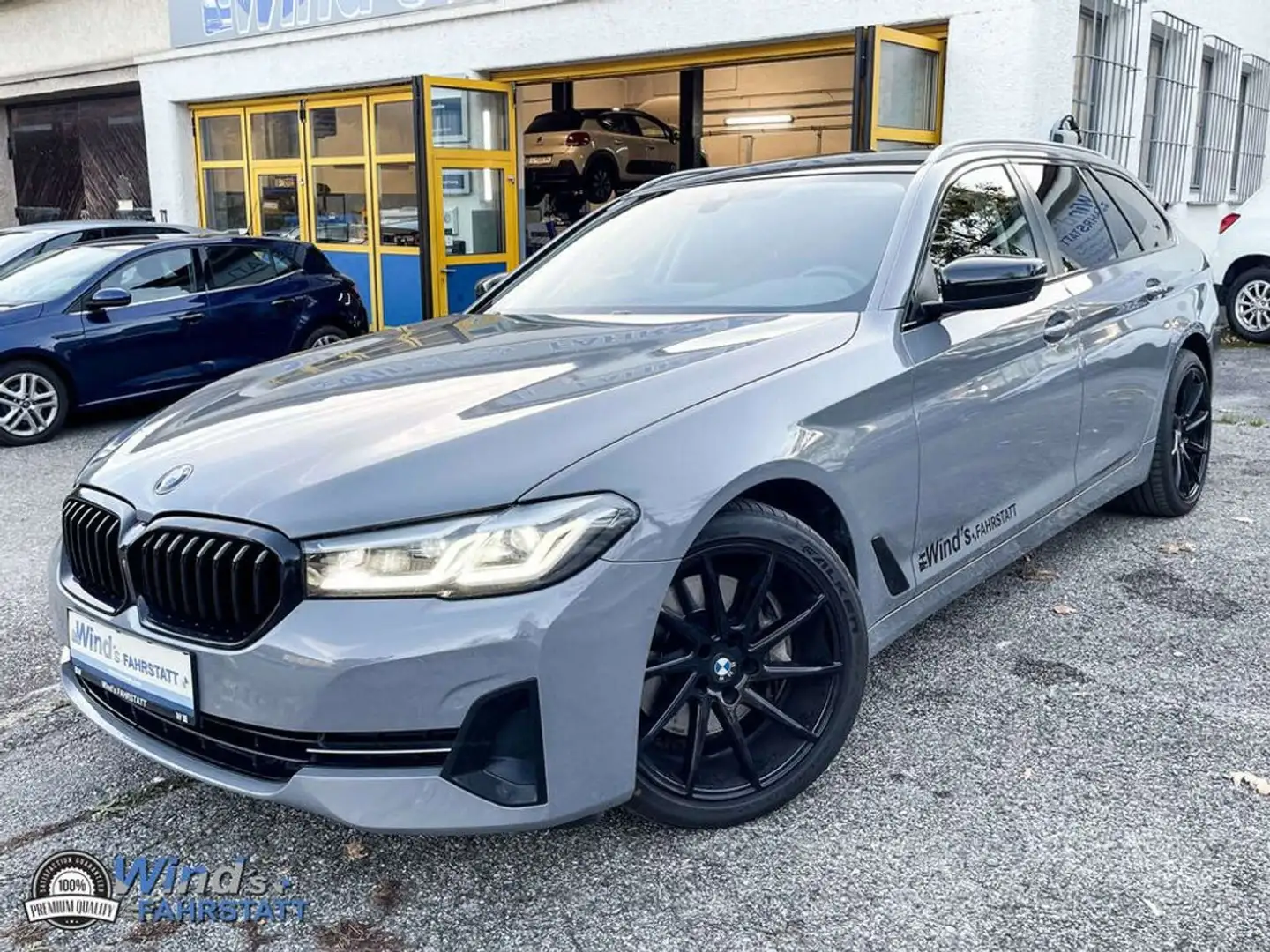 BMW 530 d xDrive Touring / Leder / Sitzlüftung / AHK / Grau - 1