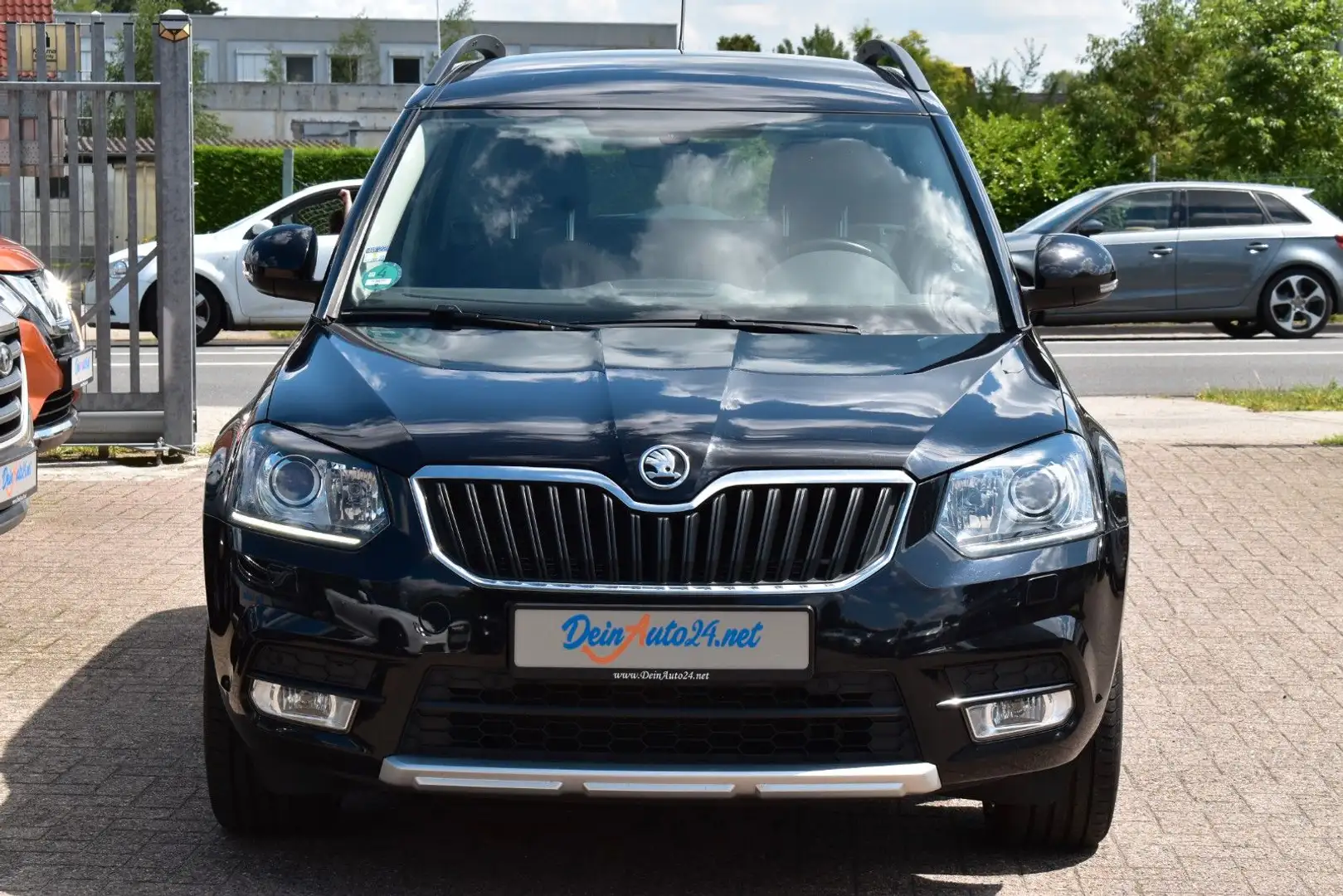 Skoda Yeti Drive Navi|Bi-Xenon|Kamera|Tempo.|Si-Hzg|BT Noir - 2