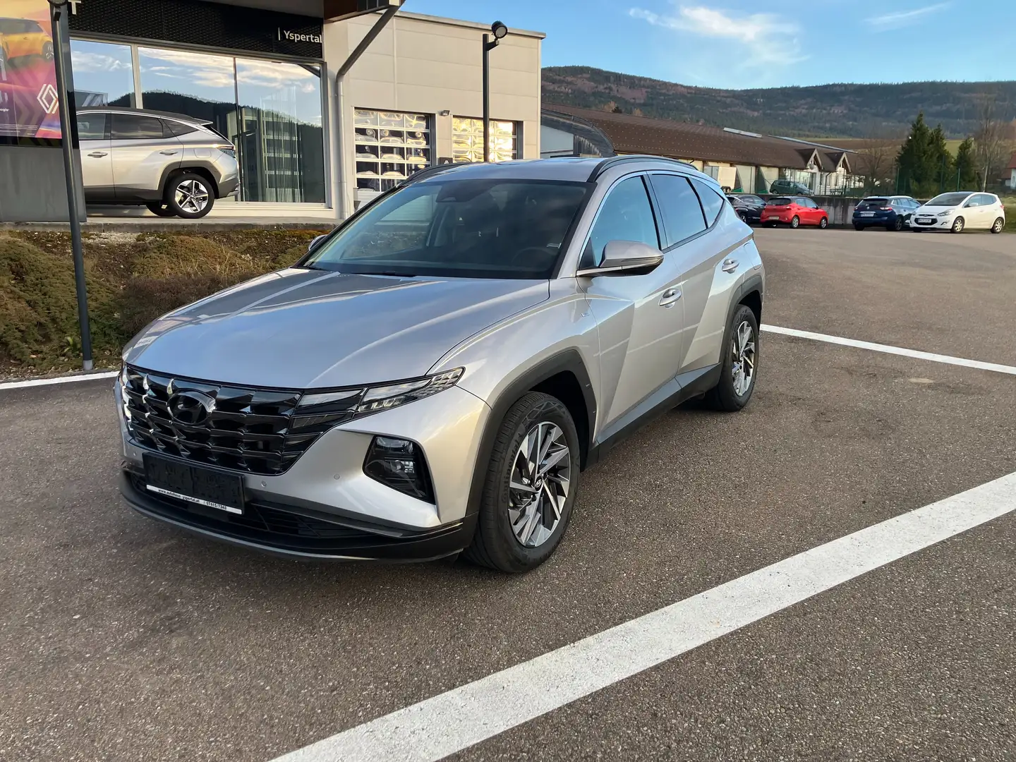 Hyundai TUCSON Trend Line 1,6 CRDI 4WD 48V DCT Silber - 2