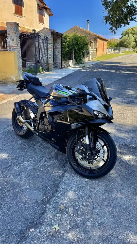 Kawasaki ZX 600