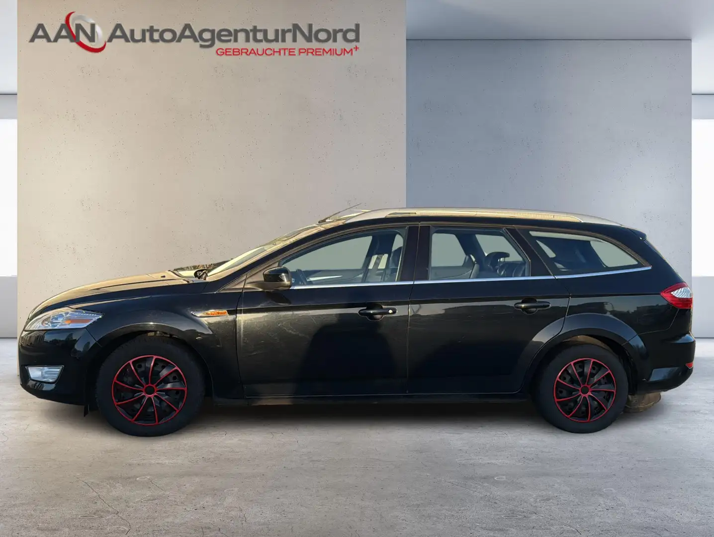 Ford Mondeo 2.2 TDCI Turnier Titanium X+NAVI+PDC+SHZ Schwarz - 2