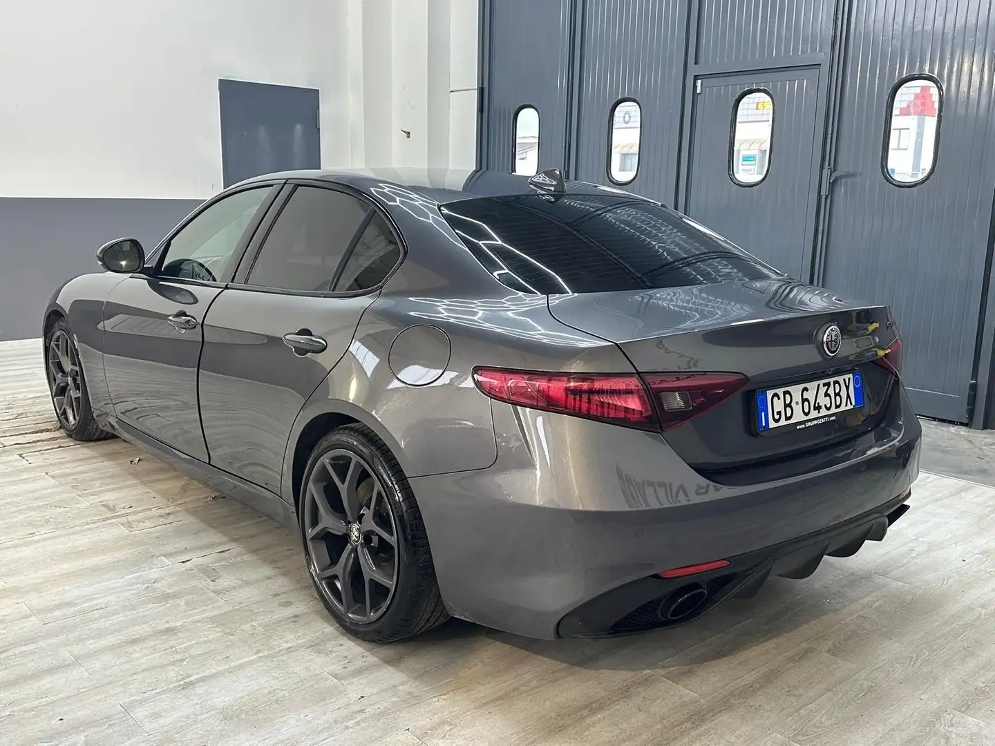 Alfa Romeo Giulia Giulia 2.2 Turbodiesel 190CV AT8 B-Tech Grau - 2