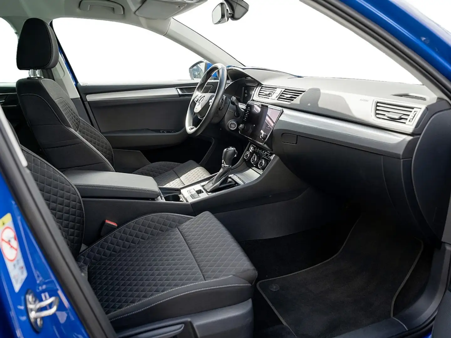 Skoda Superb Combi 2.0 TDI Ambition DSG AHK ACC Nav Blau - 2