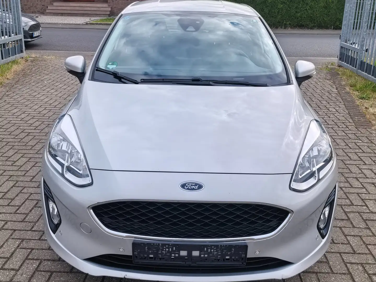 Ford Fiesta Cool Silber - 2