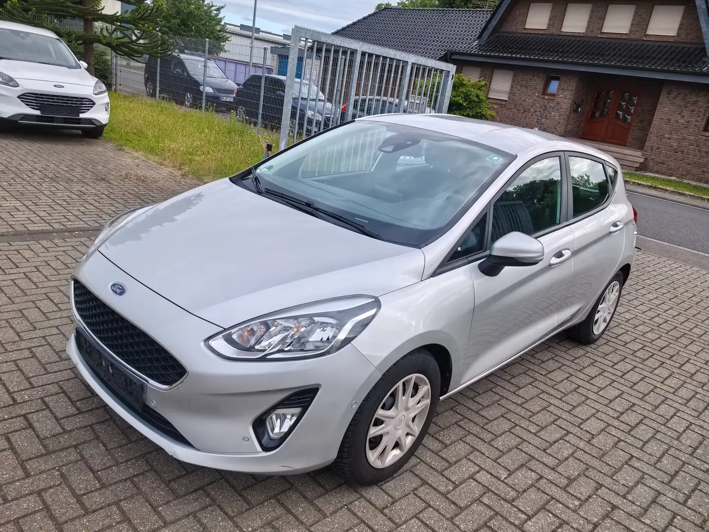 Ford Fiesta Cool Silber - 1