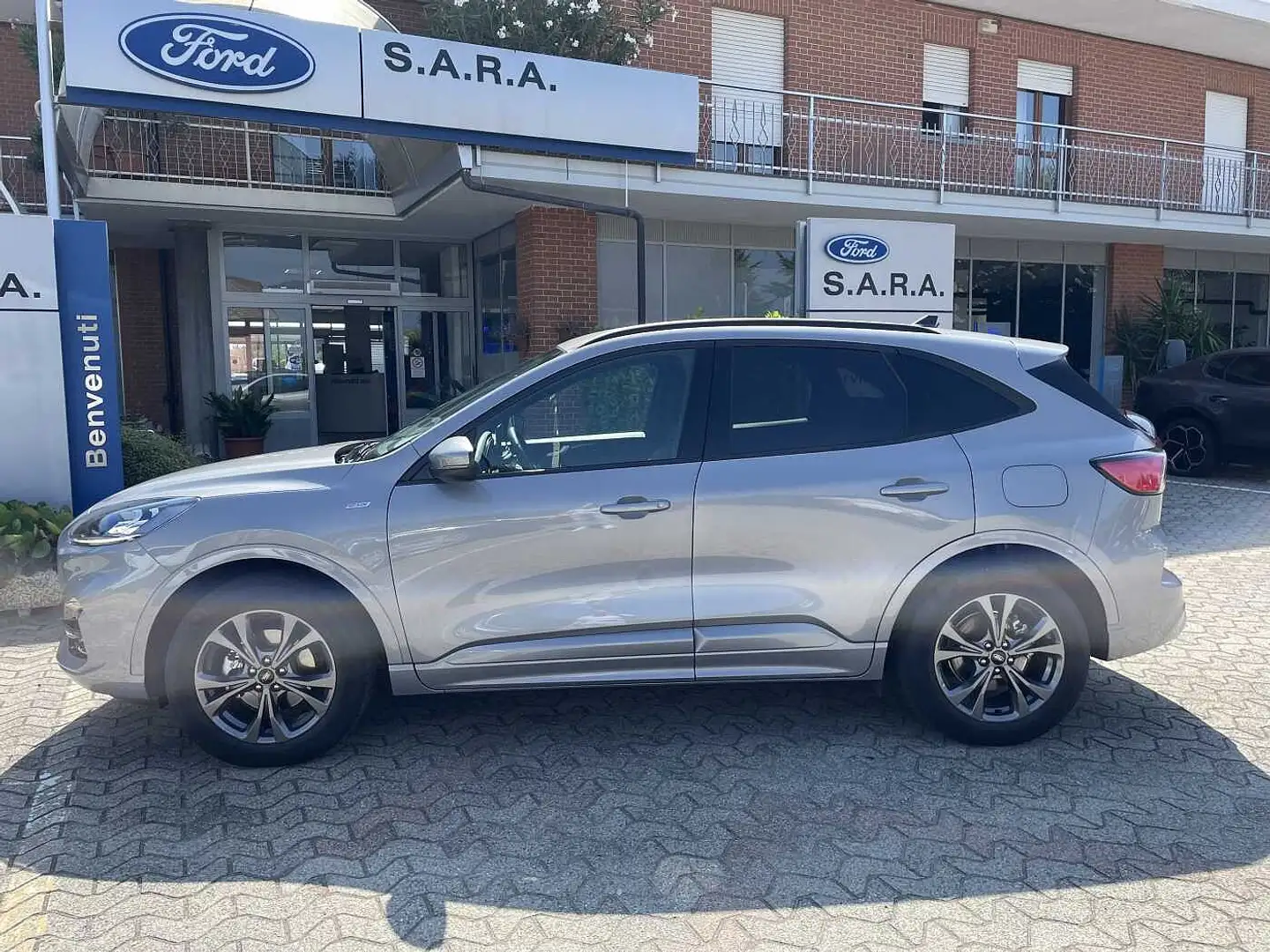 Ford Kuga 3ª serie 2.5 Full Hybrid 190 CV CVT AWD ST-Line X Gris - 2