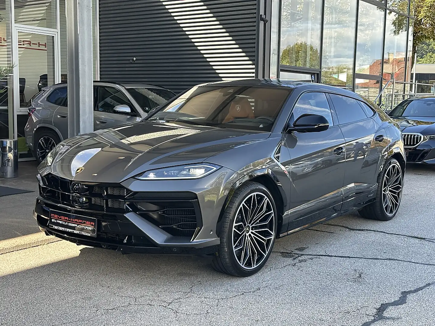 Lamborghini Urus URUS SE Grau - 1