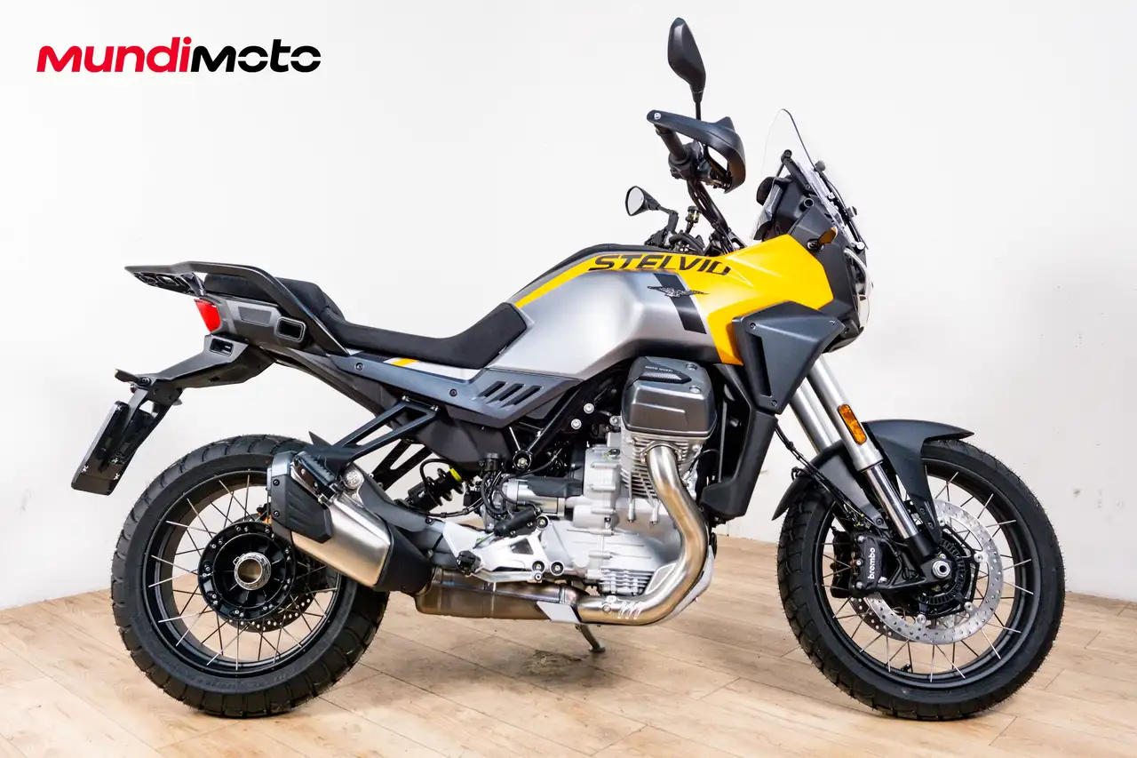 Moto Guzzi Stelvio
