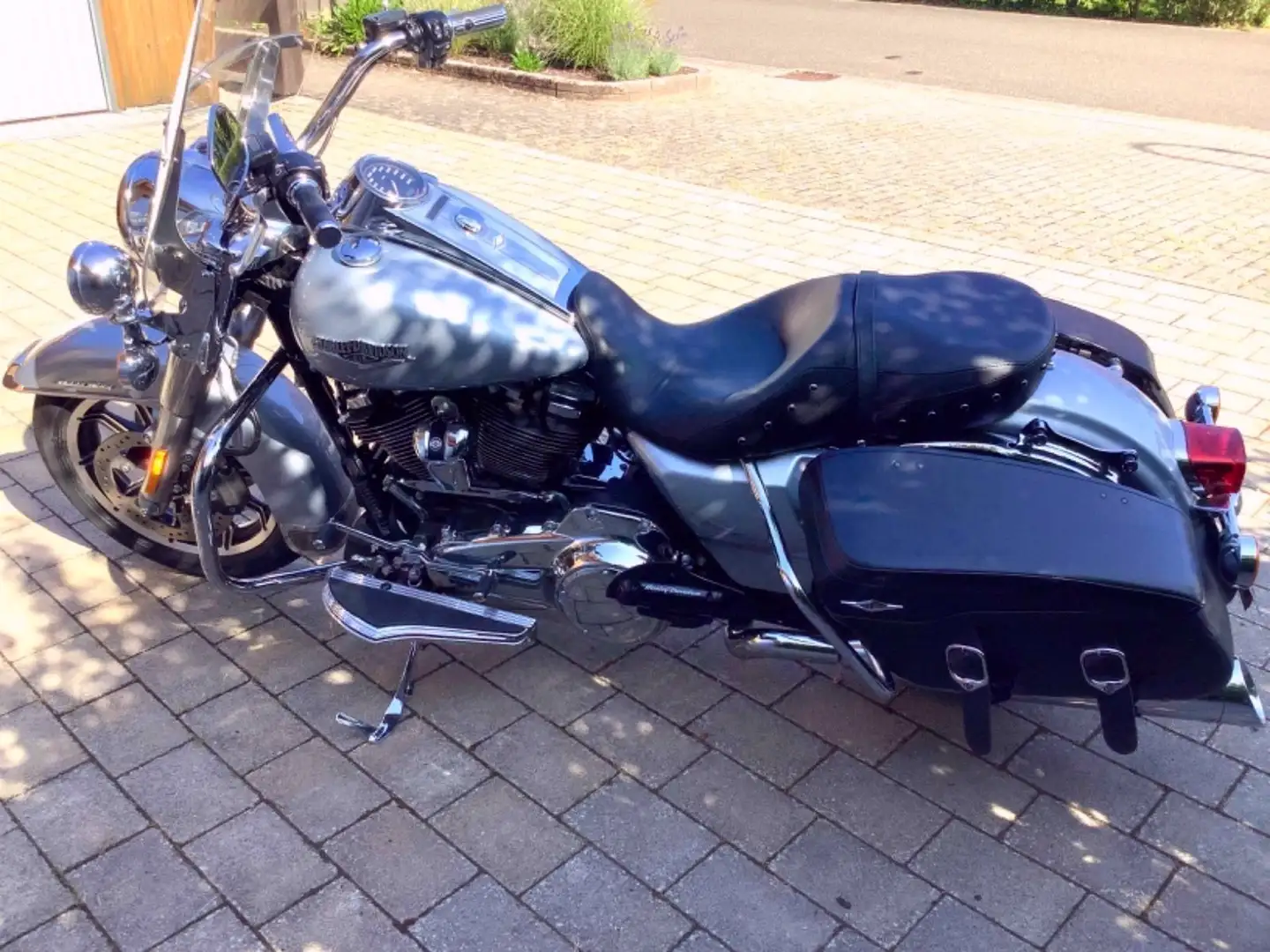 Harley-Davidson Road King Classic 1.hd 5HD1 Top! Stříbrná - 2