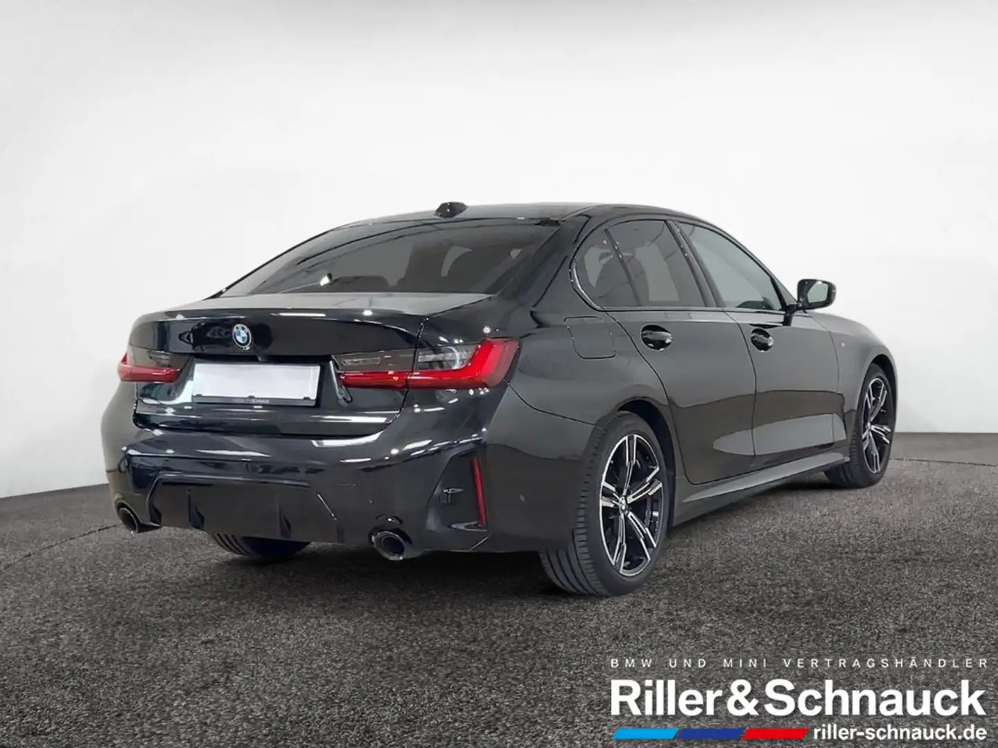 BMW 320 d xDrive M Sport HUD+ACC+KAM+LED+NAVI Schwarz - 2
