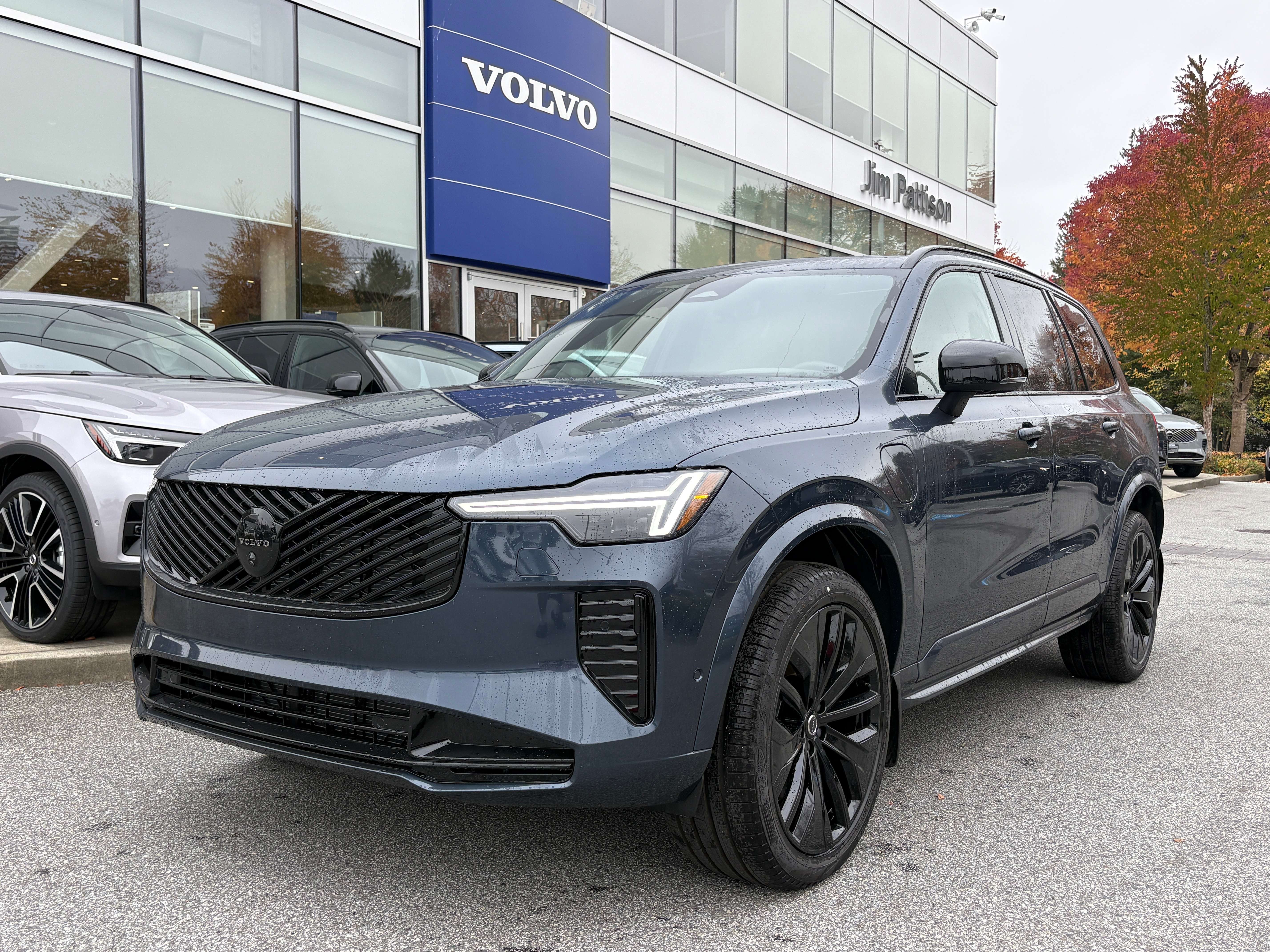 Blue 2027 Volvo XC90 SUV / Crossover  Automatic