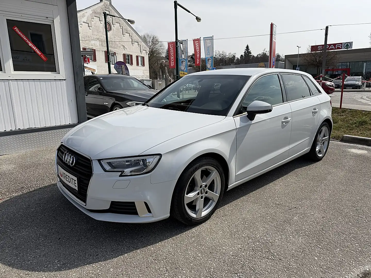 Audi A3 SB 1,6 TDI S-tronic sport *Automatik*CarPlay*PDC* Weiß - 2