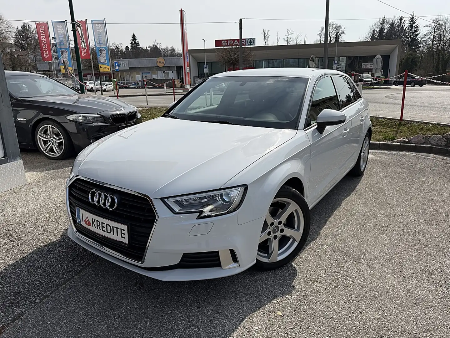 Audi A3 SB 1,6 TDI S-tronic sport *Automatik*CarPlay*PDC* Weiß - 1