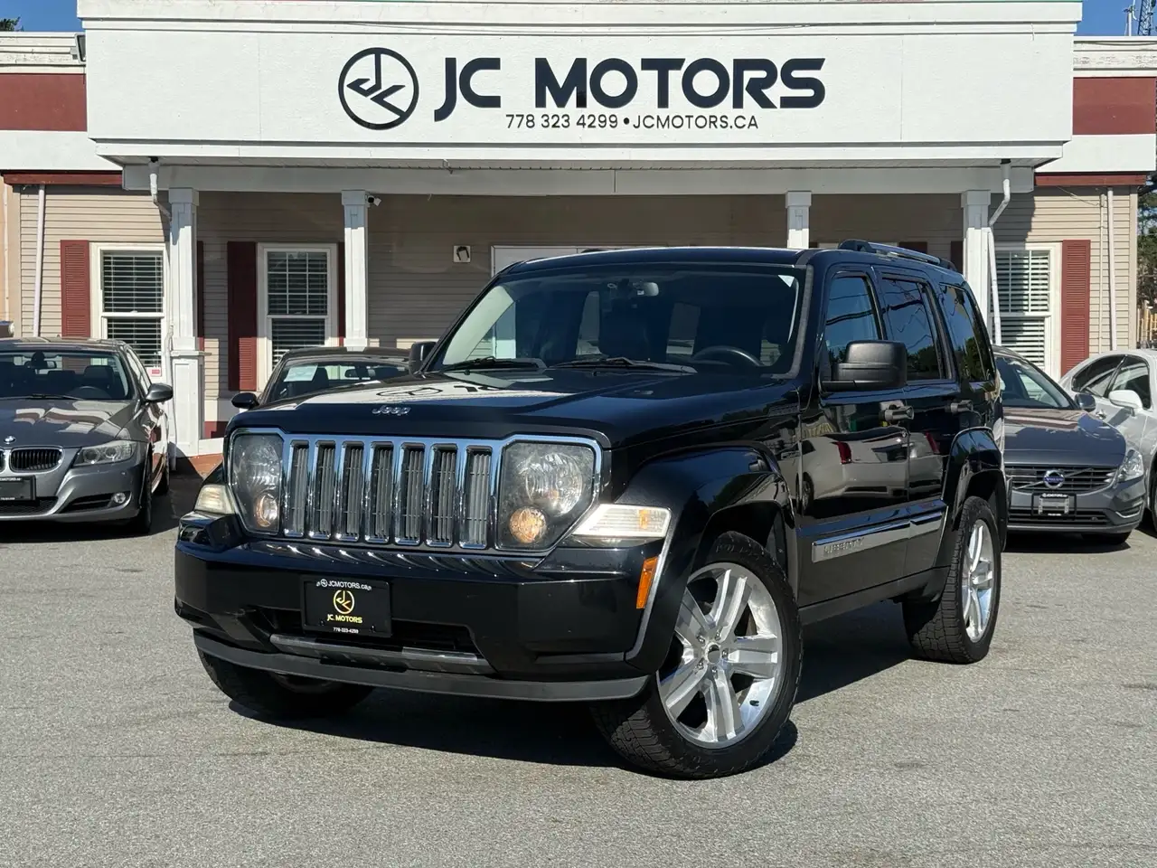 Jeep Liberty снимка Jeep Liberty