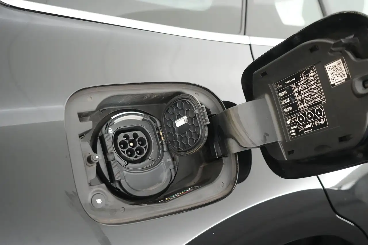 Mercedes-Benz EQC 4-Matic Business Solution LED GPS PDC CAM BLIS Ver, миниатюра 24
