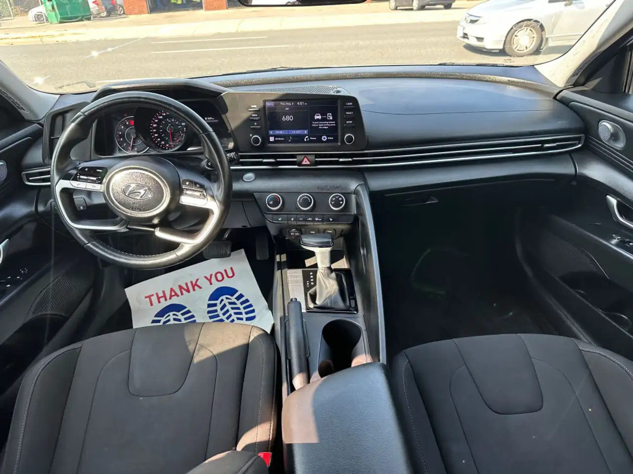 Hyundai ELANTRA снимка Hyundai ELANTRA