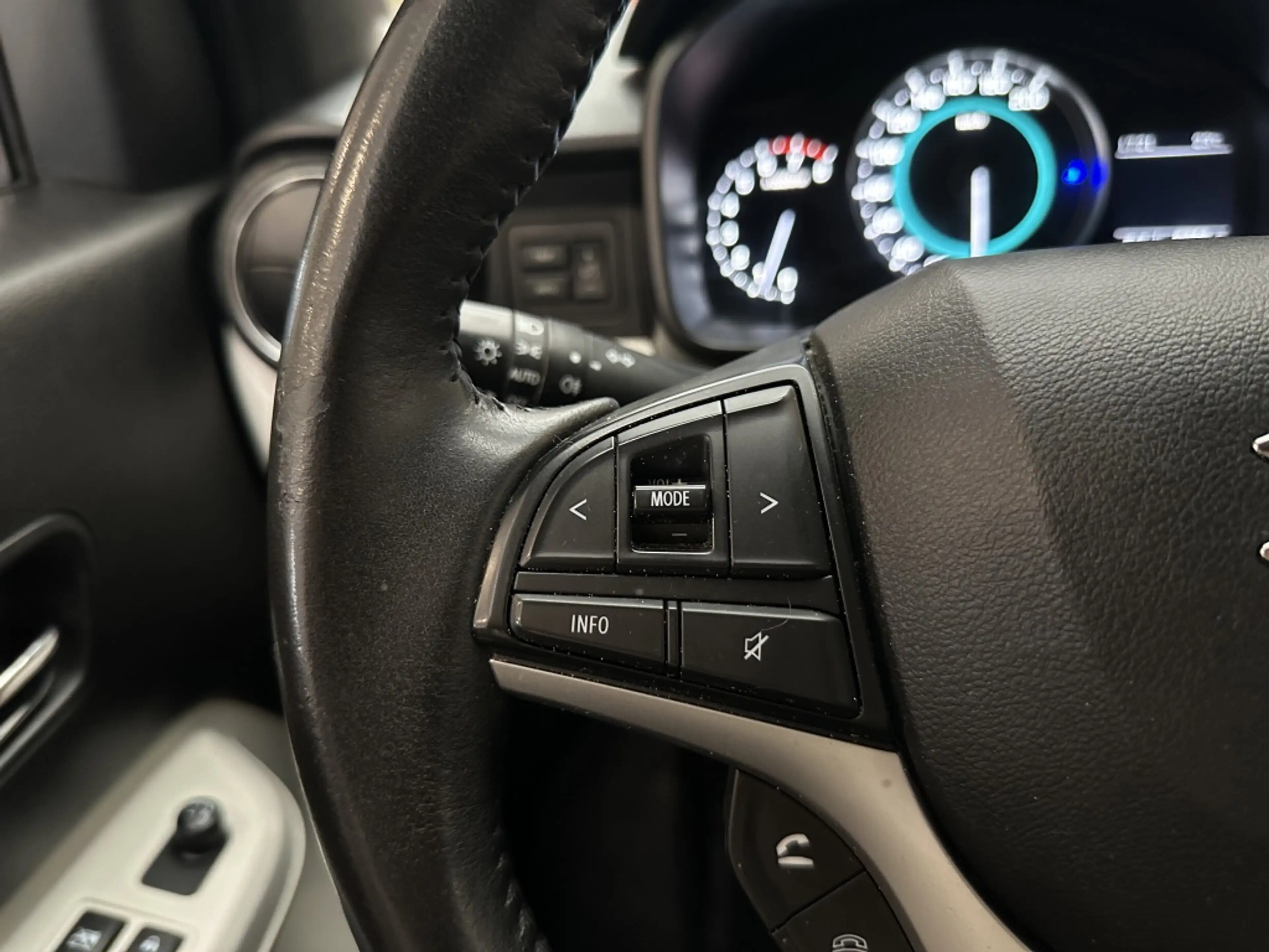 Suzuki Ignis 1.2 Businnes Edition [ CAMERA I STOELVERWARMING I — photo 28