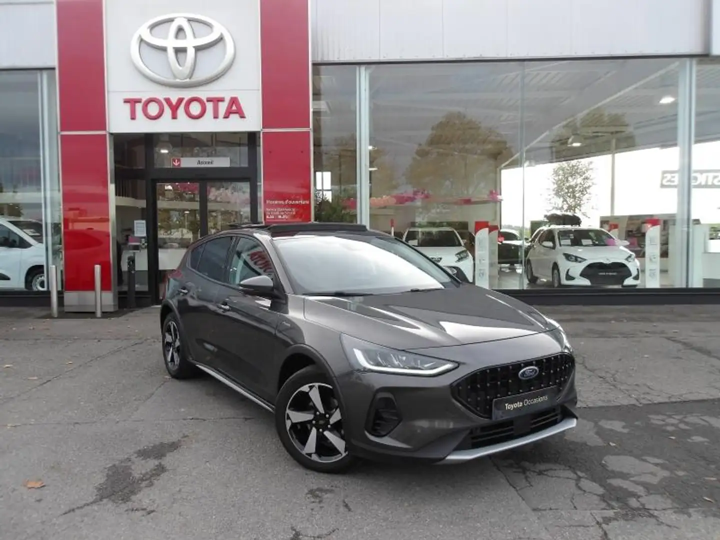 Ford Focus 1.0 Flexifuel mHEV 125ch Active Style Noir - 1