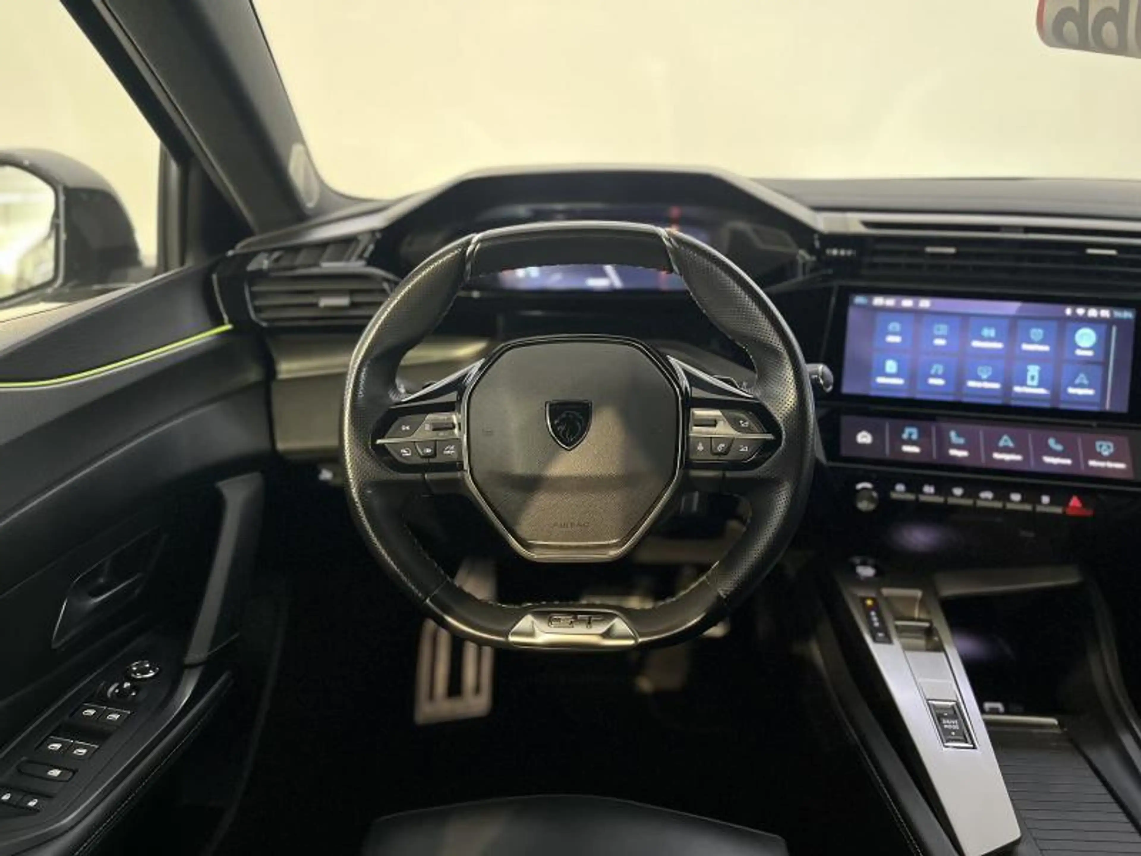 Peugeot 408 GT — photo 10