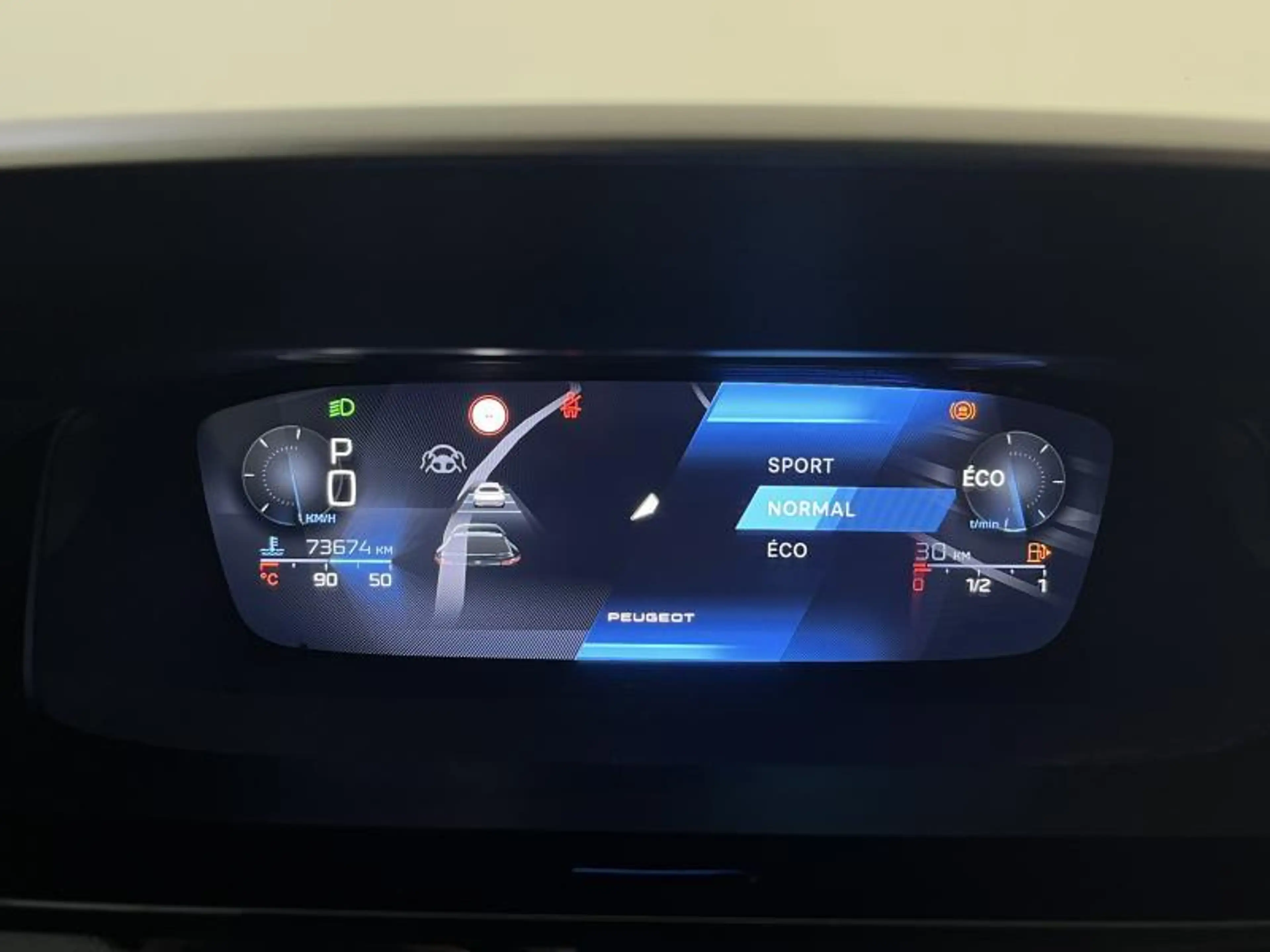Peugeot 408 GT — photo 9