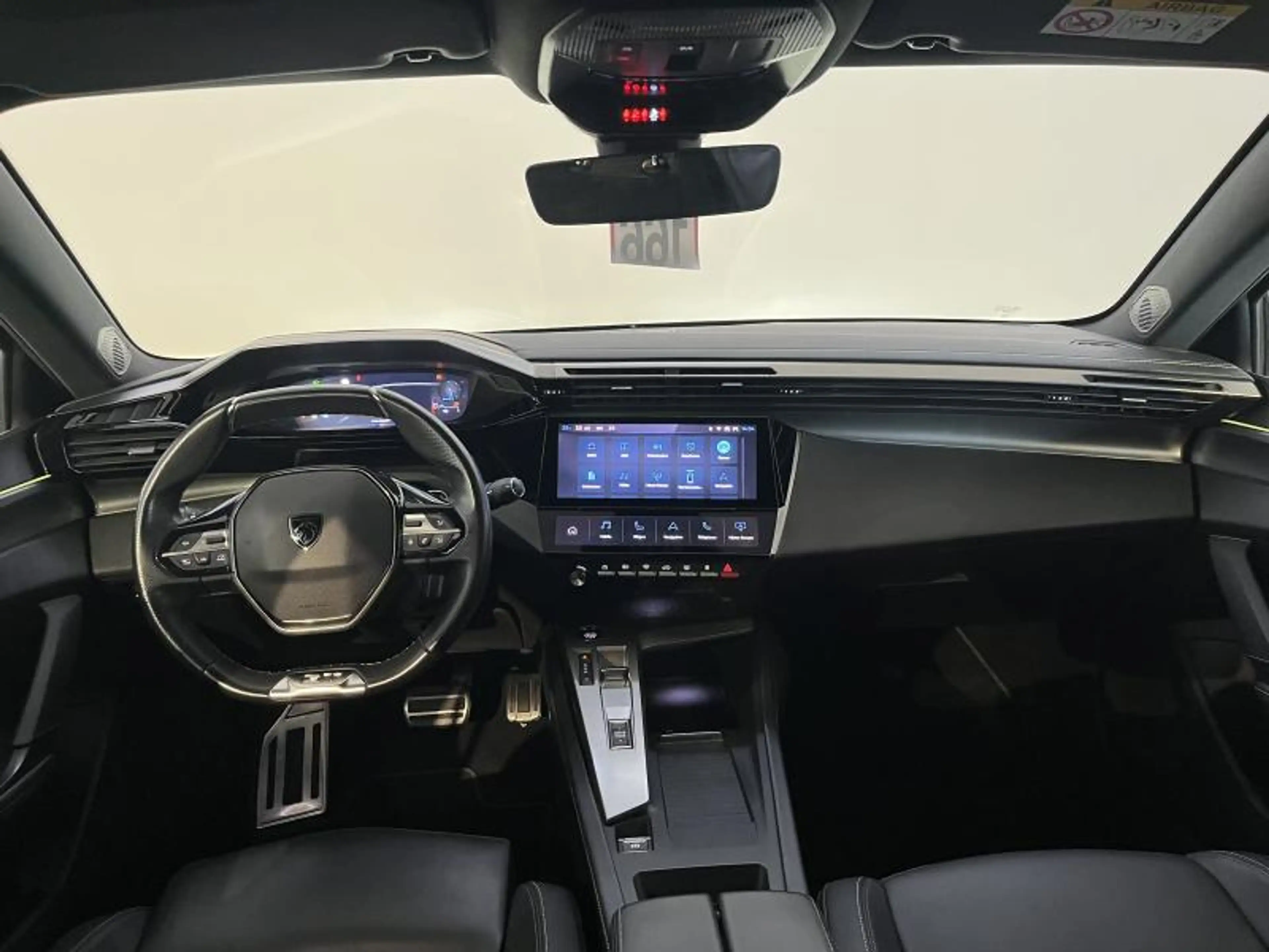 Peugeot 408 GT — photo 11