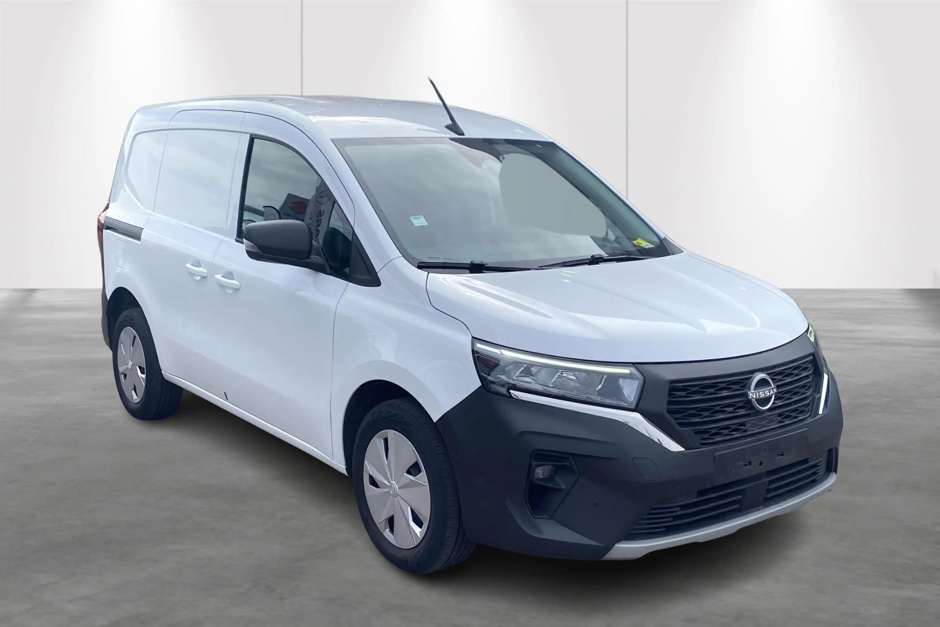 Nissan Townstar 130 MT-Gps-Cam-airo-Carplay-L1H1 — photo 17