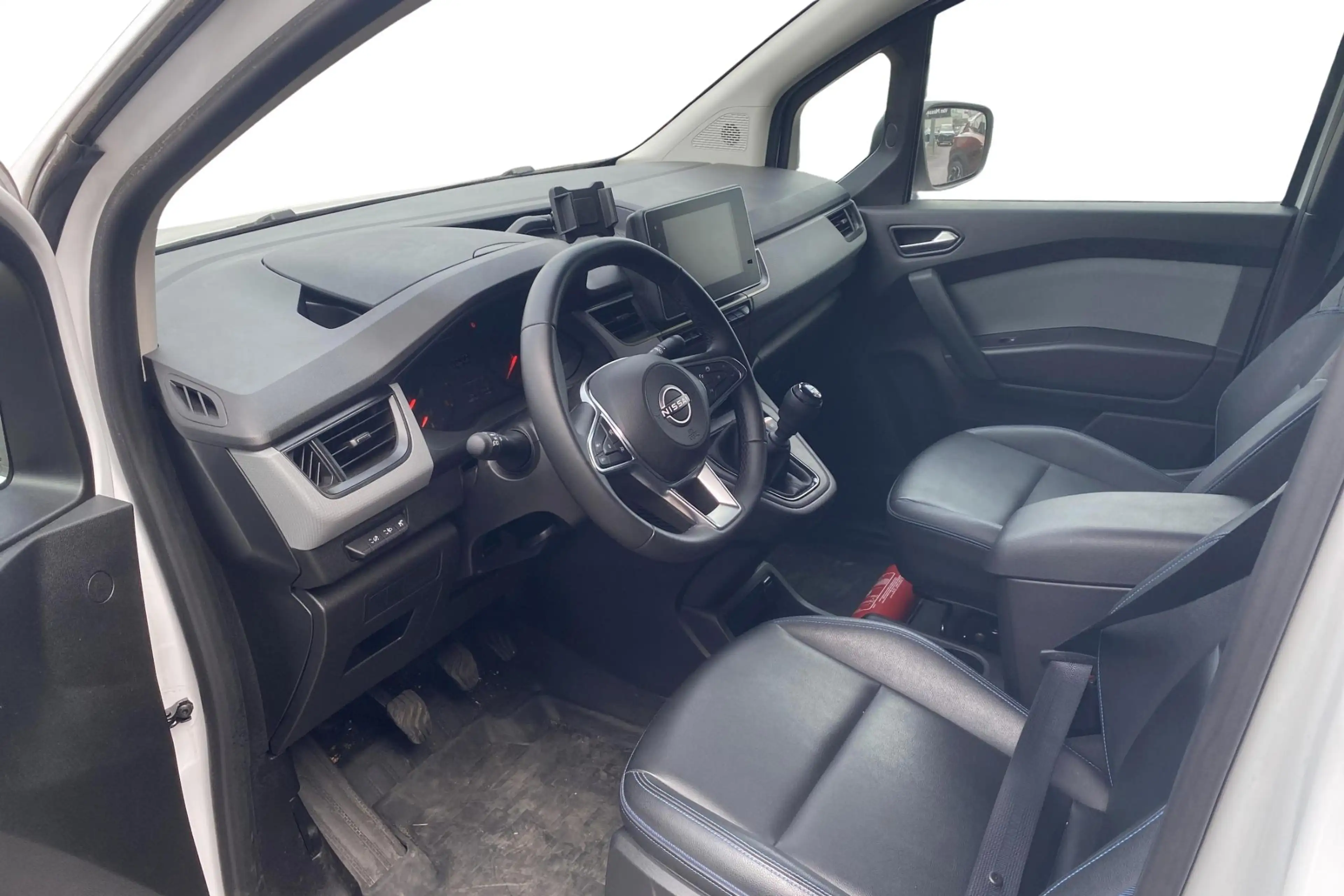Nissan Townstar 130 MT-Gps-Cam-airo-Carplay-L1H1 — photo 11