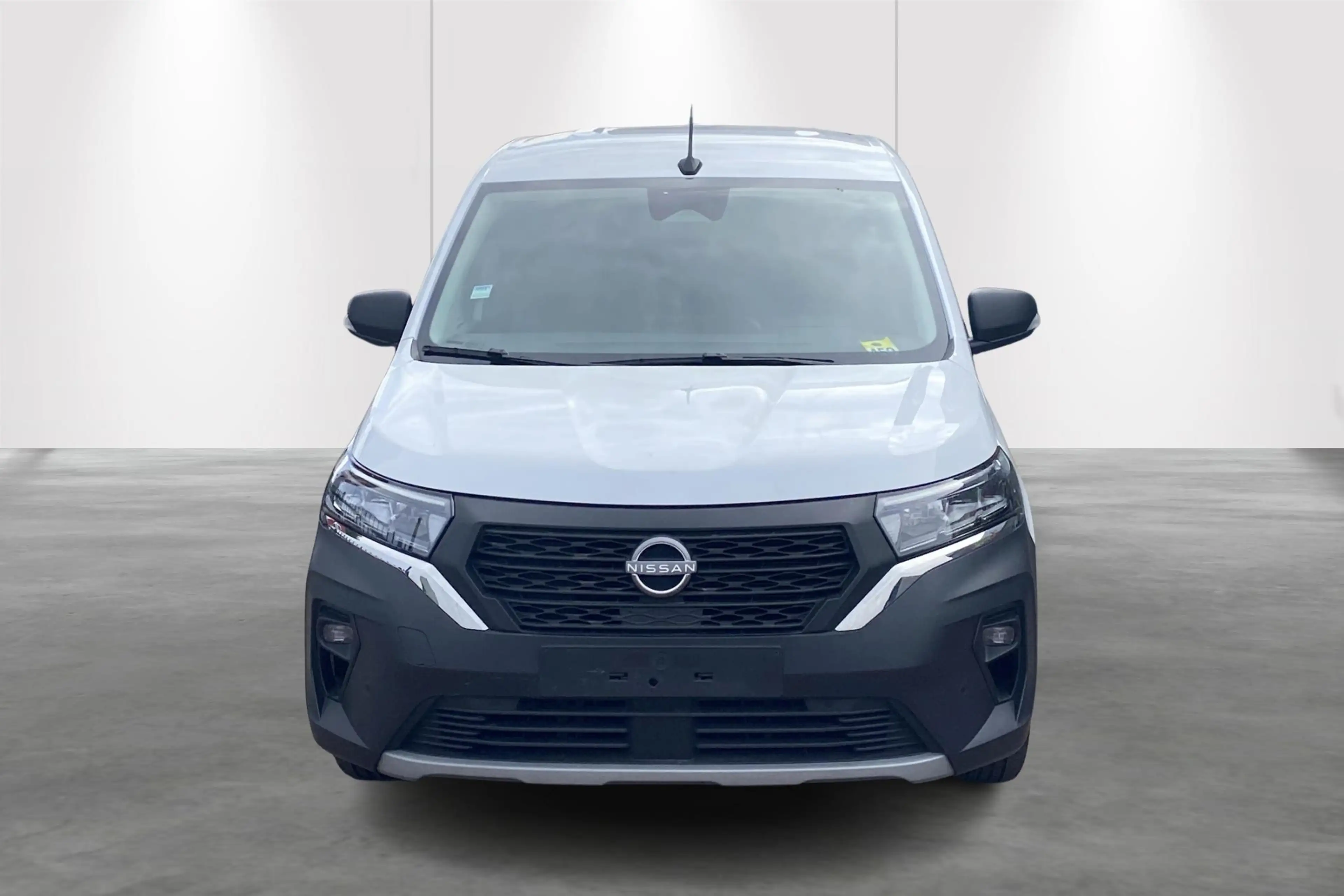 Nissan Townstar 130 MT-Gps-Cam-airo-Carplay-L1H1 — photo 4