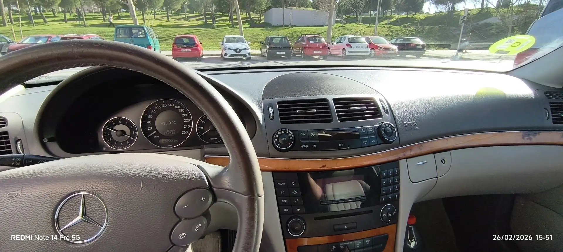 Mercedes-Benz E 200 200K Avantgarde Aut. - 2