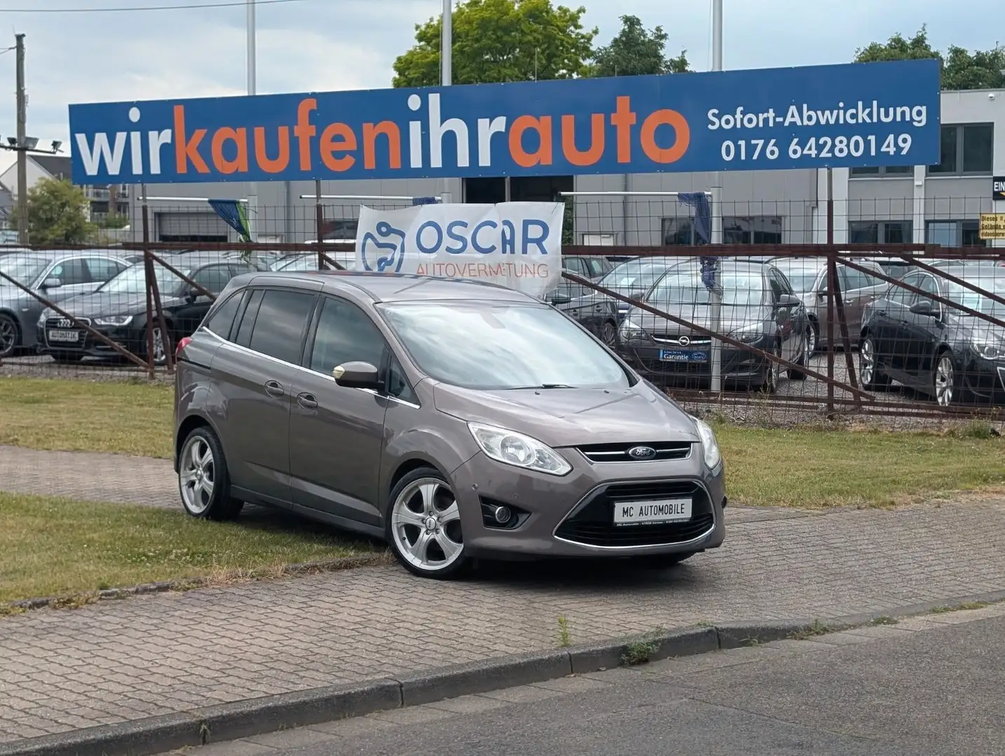 Ford Grand C-Max Grand C-MAX Titanium*7-SITZE*PDC !! Braun - 1