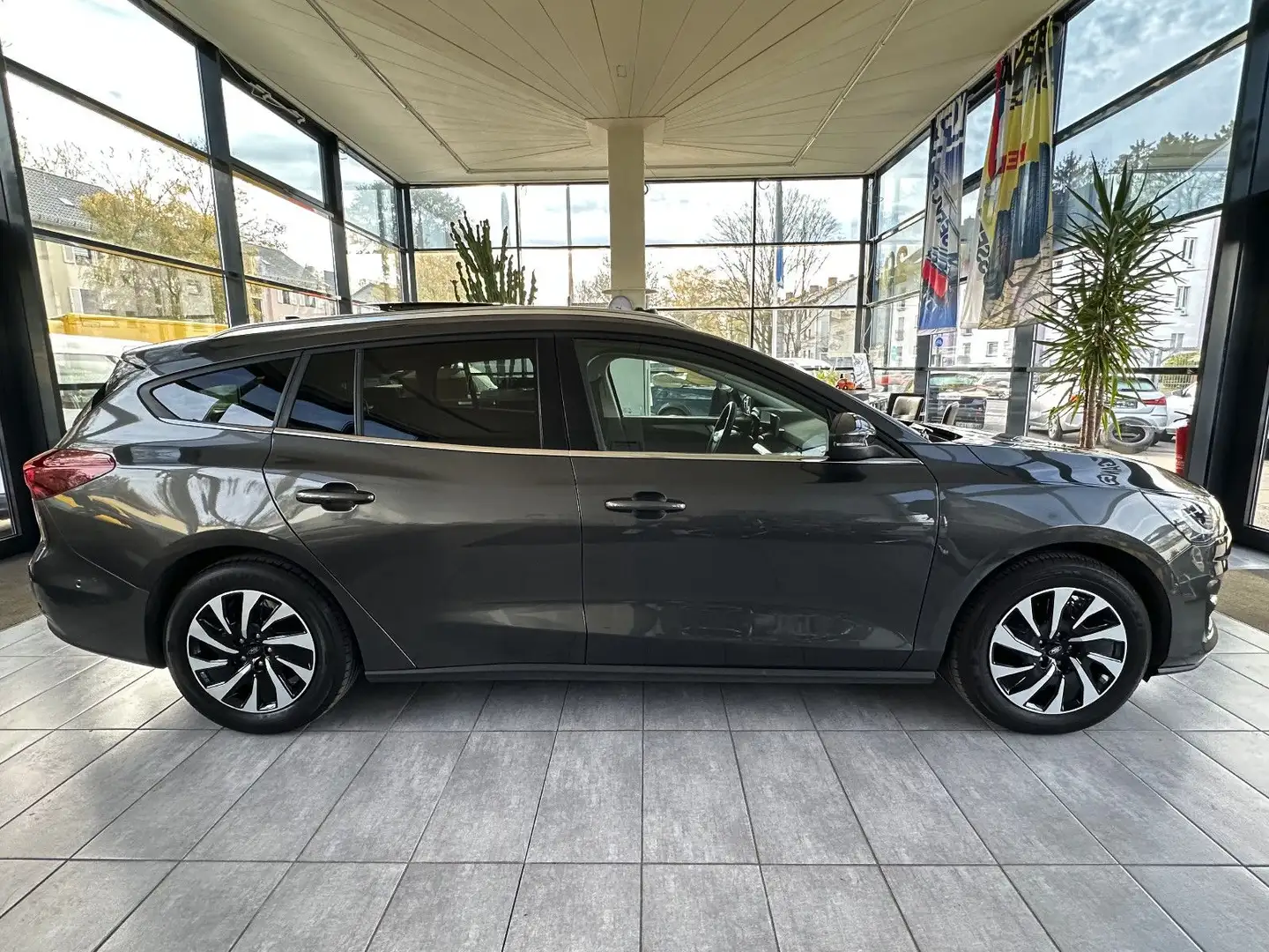 Ford Focus Titanium X*AHK*Pano*Garantie bis zu 10 J Gris - 1