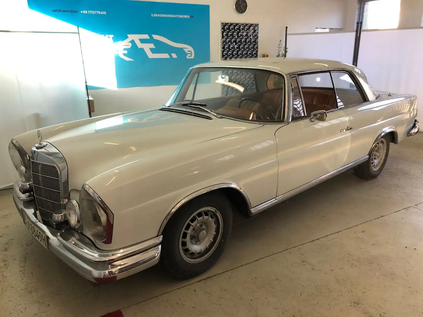 Mercedes-Benz 220 Blanc - 1