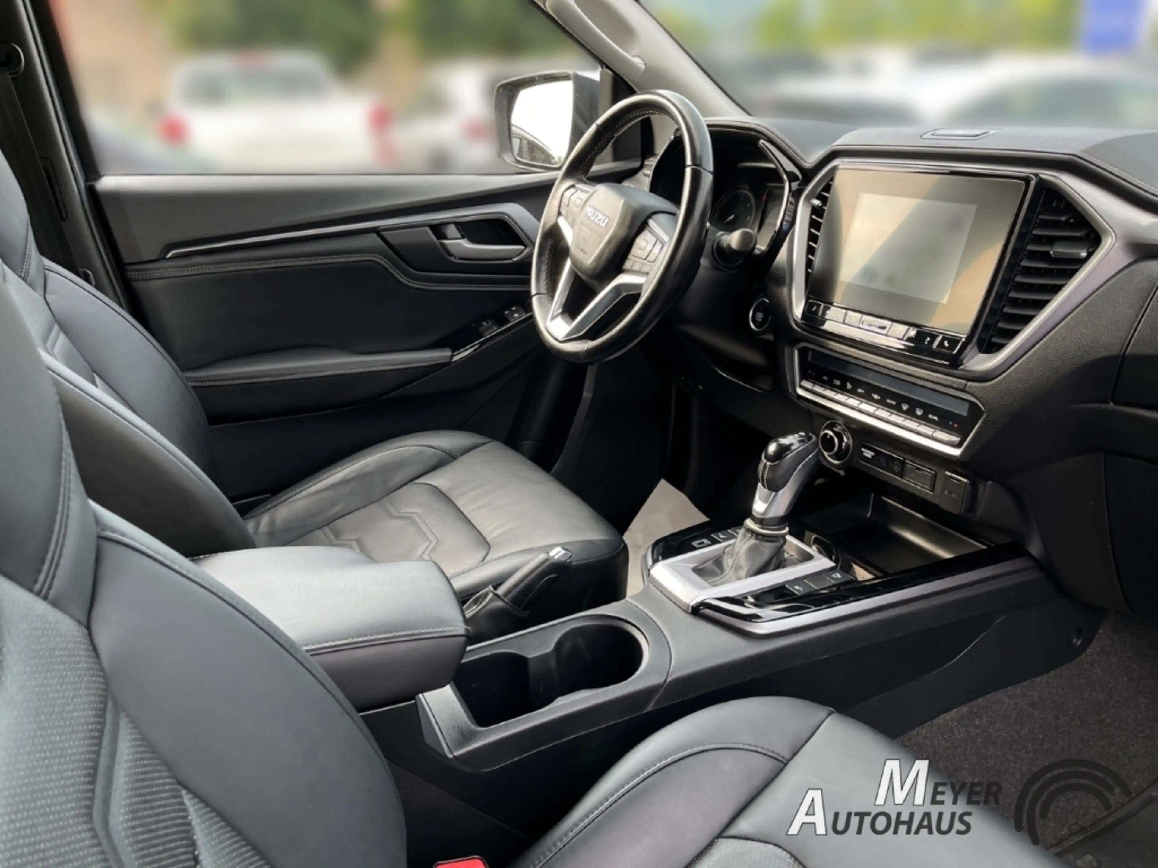 Isuzu D-Max 1.9 Space Cab 4WD LSE AT+Leder+Smartkey+LED+Trittb — photo 9