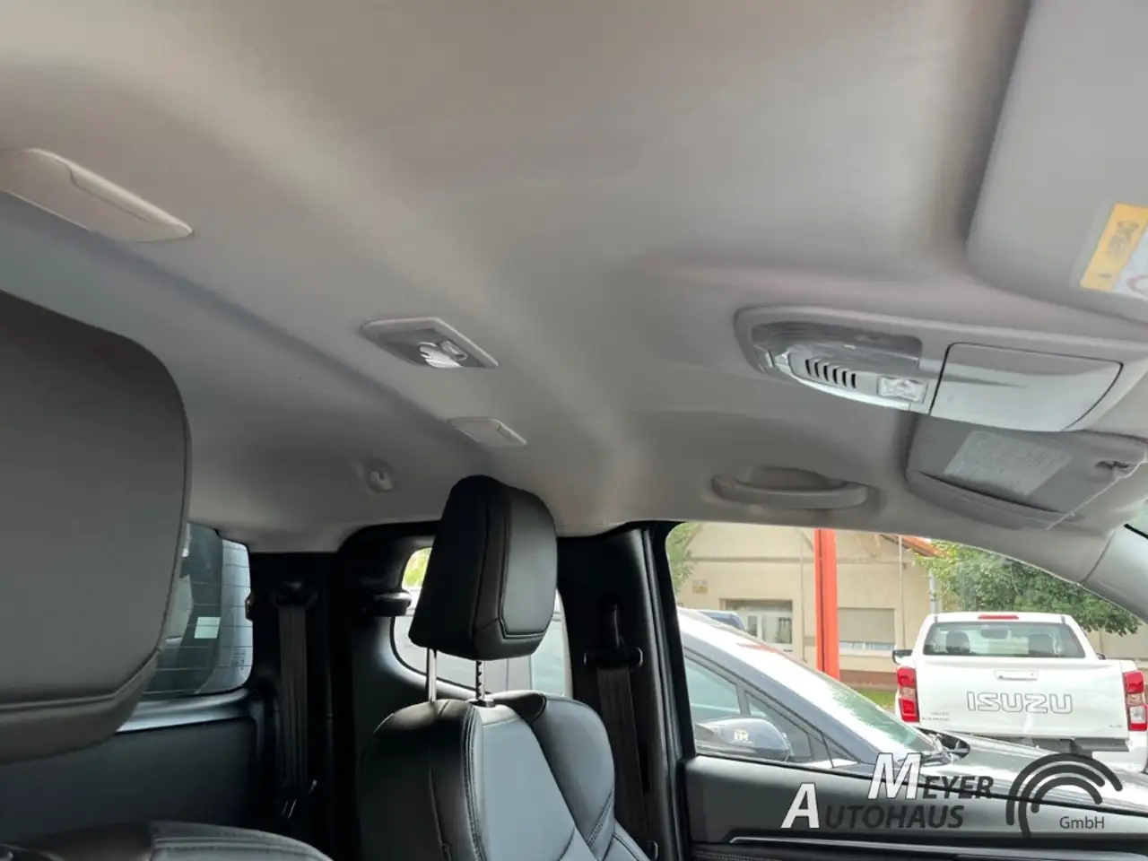 Isuzu D-Max 2024 — фото 10