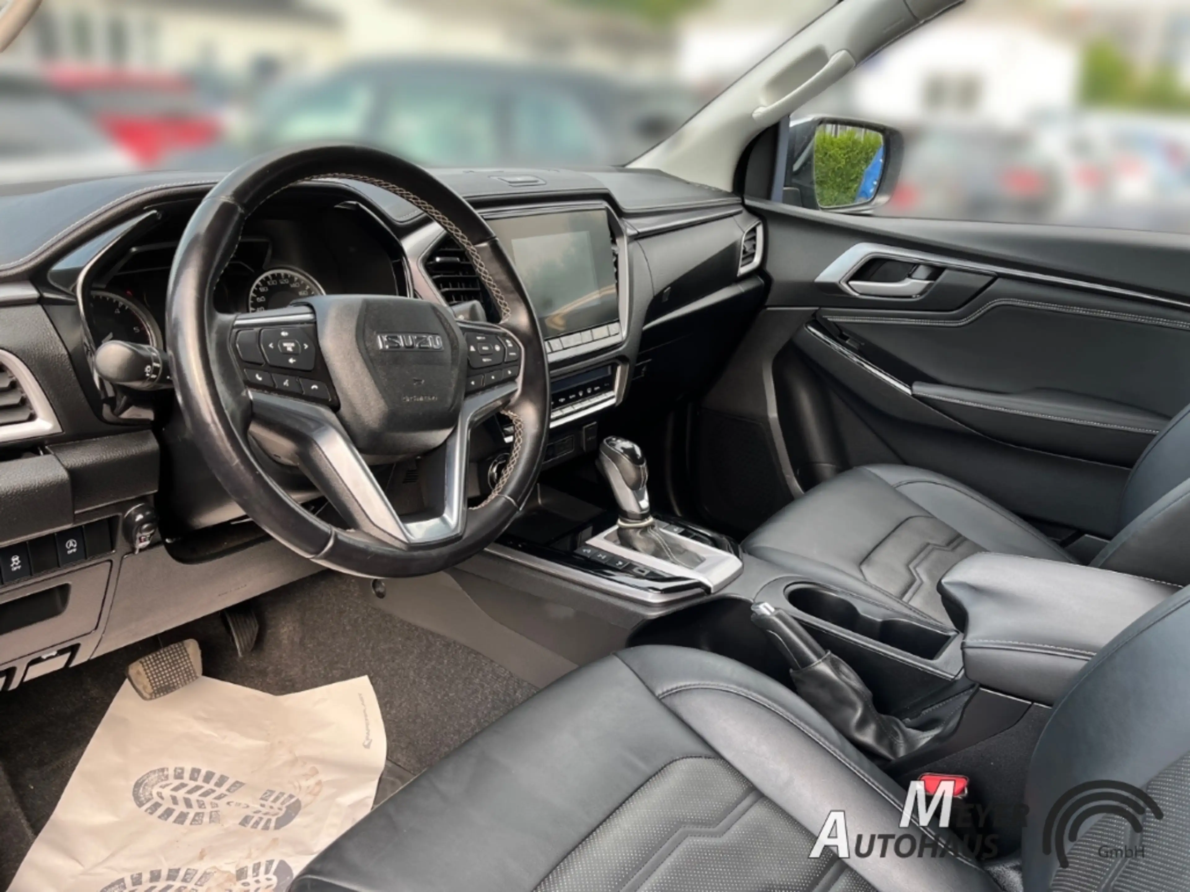 Isuzu D-Max 1.9 Space Cab 4WD LSE AT+Leder+Smartkey+LED+Trittb — photo 8