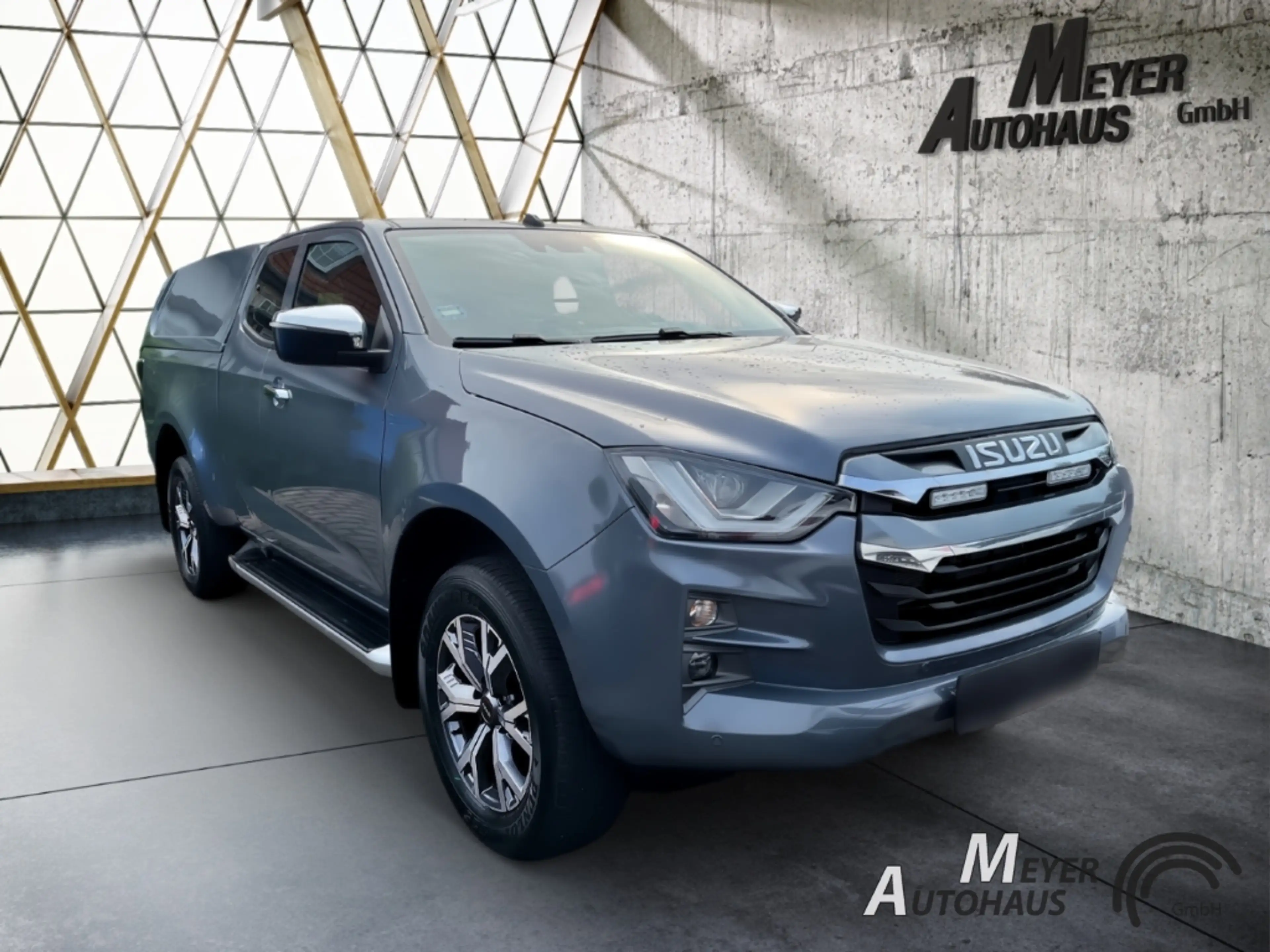 Isuzu D-Max 1.9 Space Cab 4WD LSE AT+Leder+Smartkey+LED+Trittb — photo 12