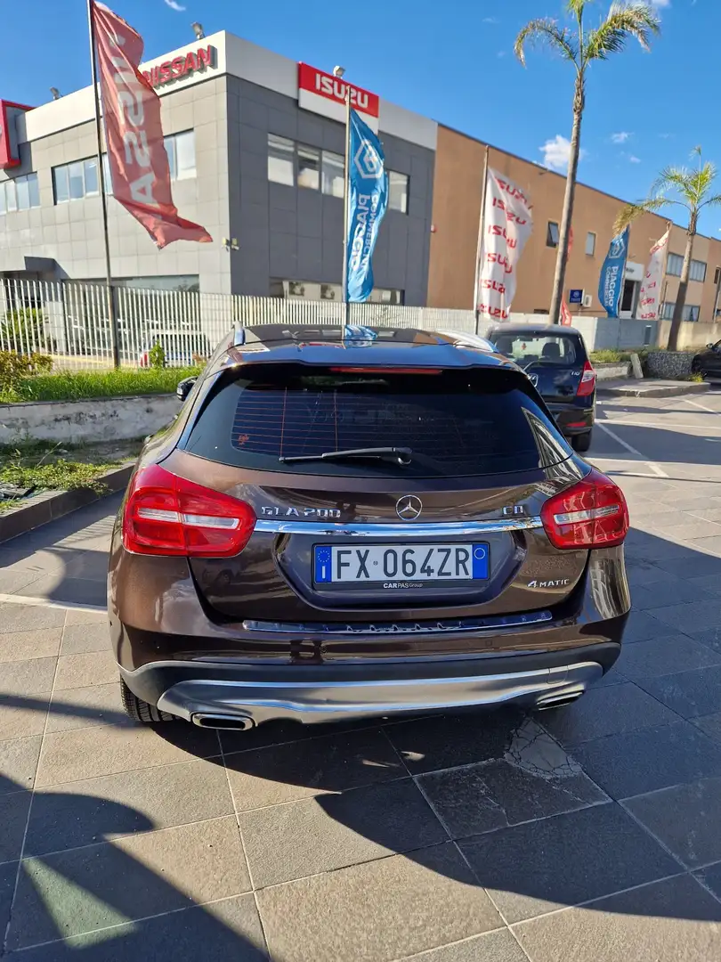 Mercedes-Benz GLA 200 d (cdi) Sport 4matic auto Bronzo - 2