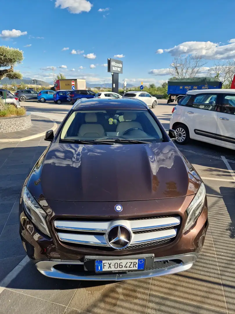 Mercedes-Benz GLA 200 d (cdi) Sport 4matic auto Bronzo - 1