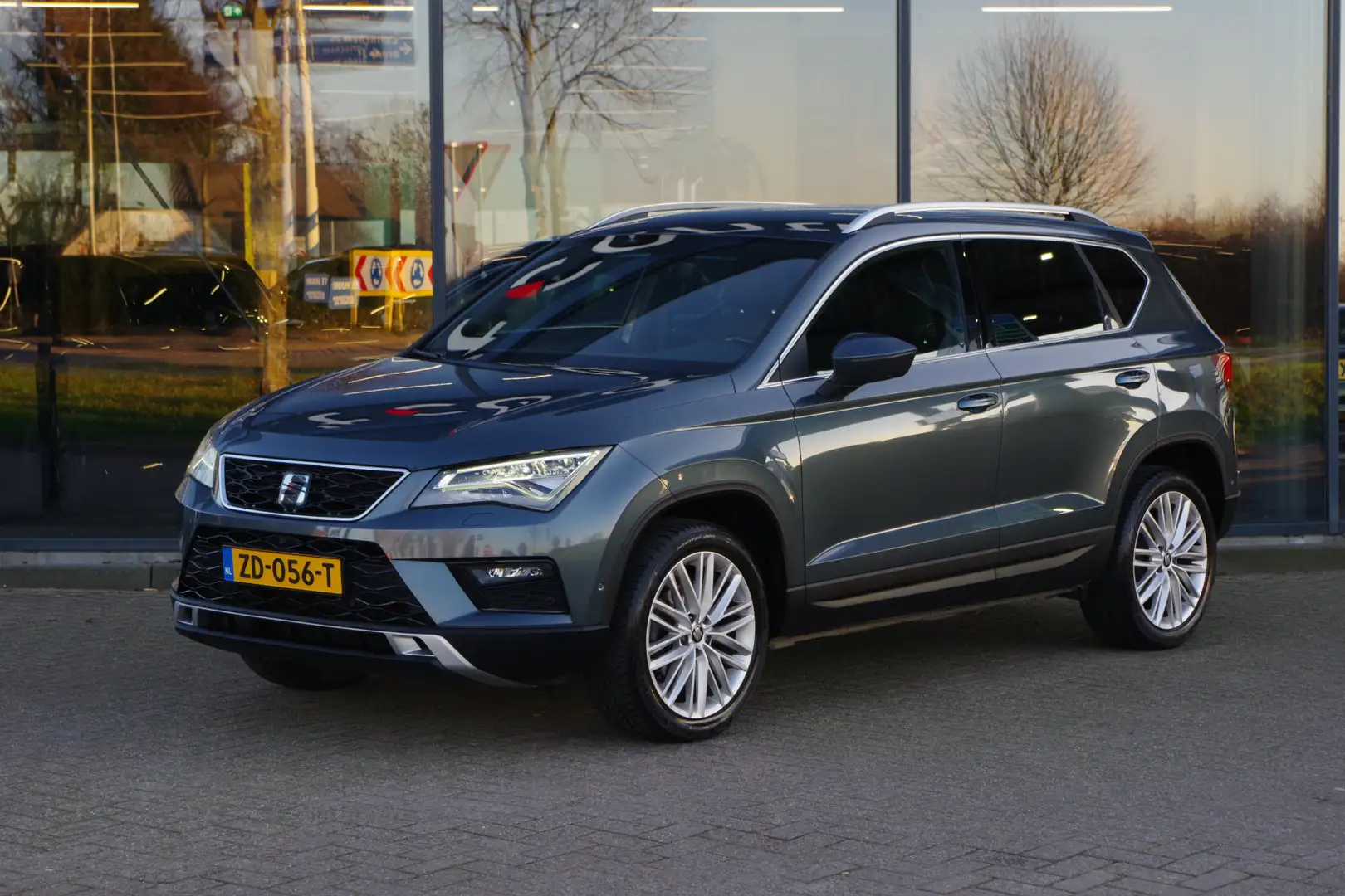 SEAT Ateca 1.5 TSI Automaat Xcellence Business Intense, Trekh Gris - 1