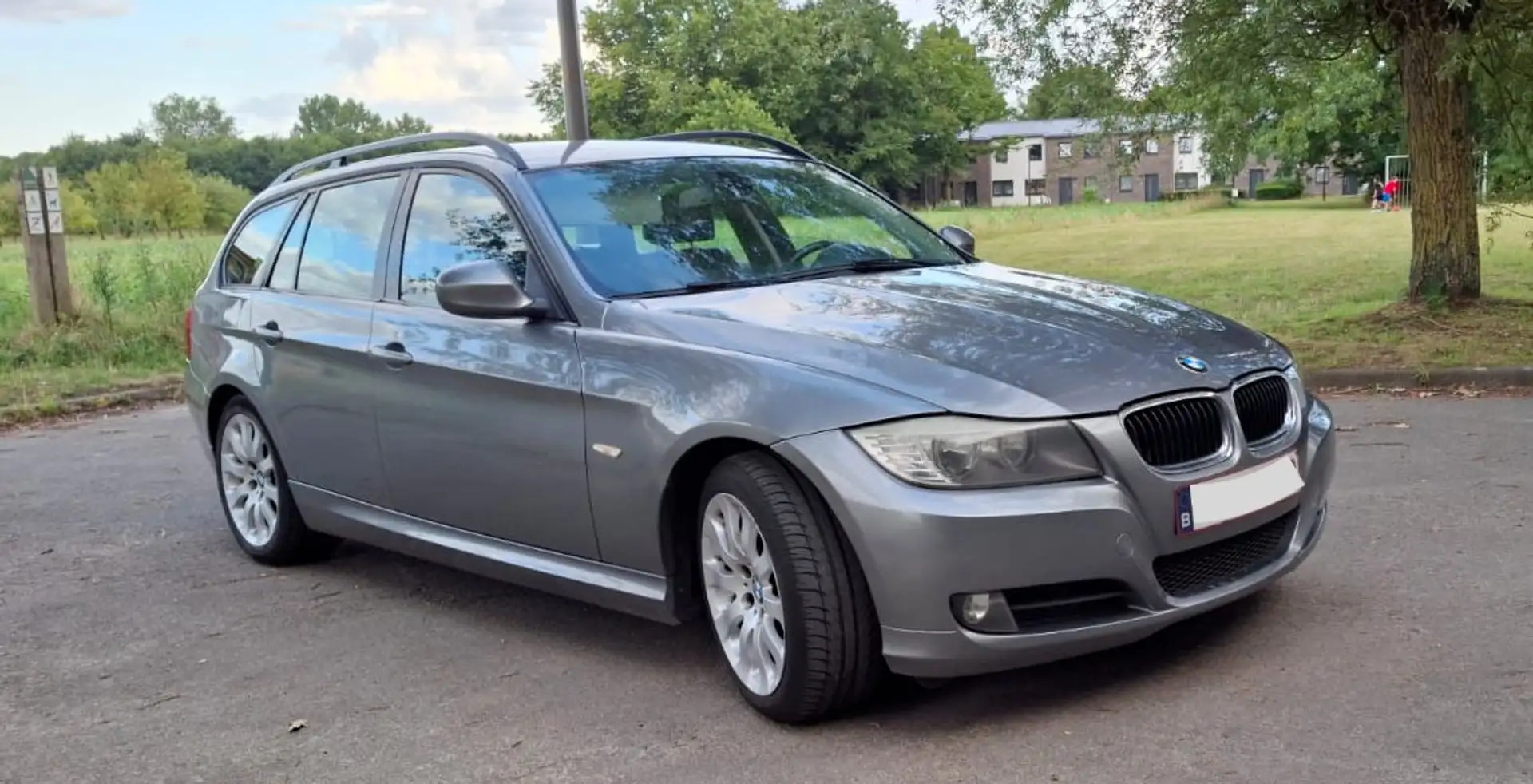 BMW 318 Touring 318 d - 1