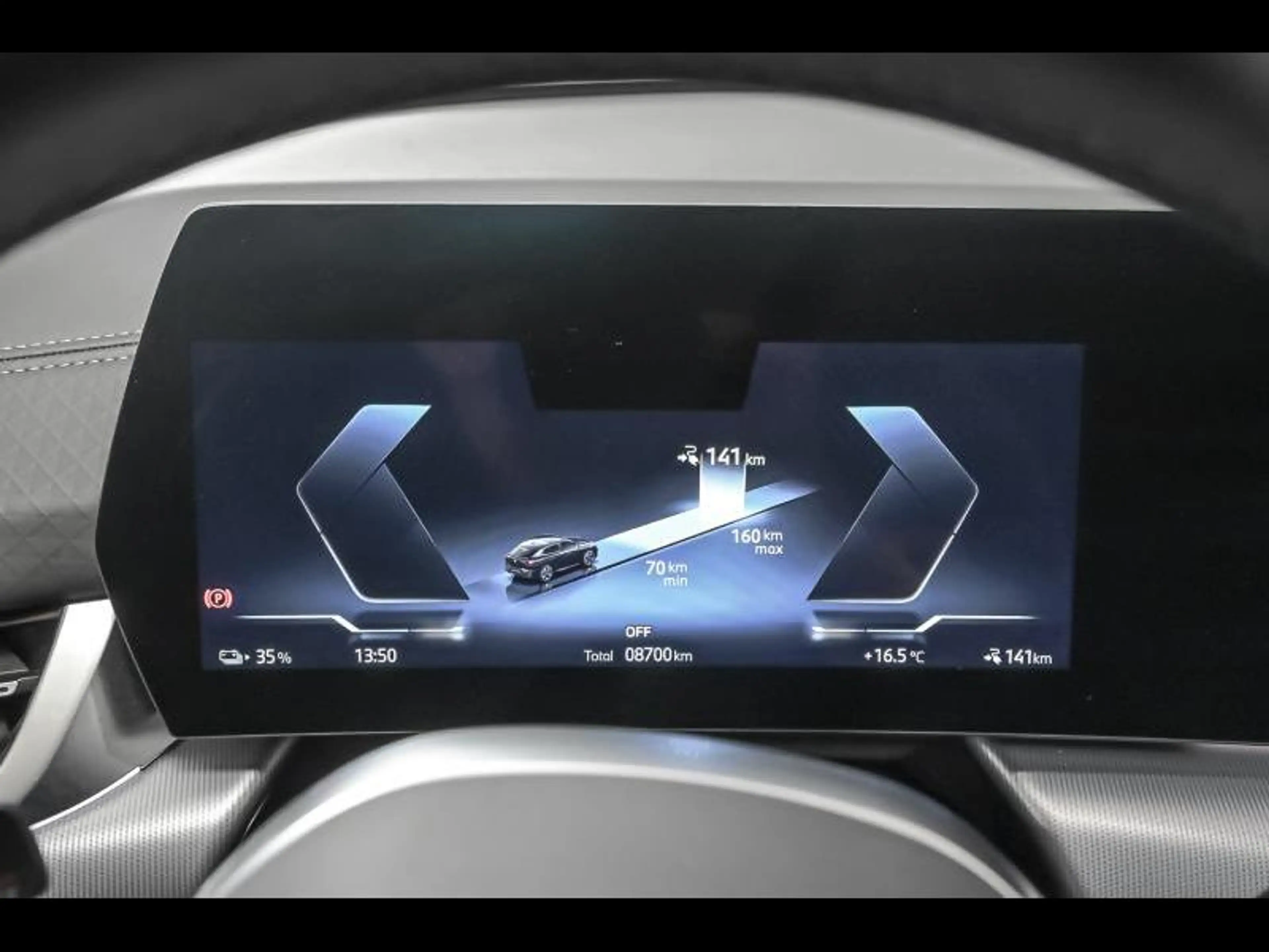 BMW iX2 IX2 20 — photo 10