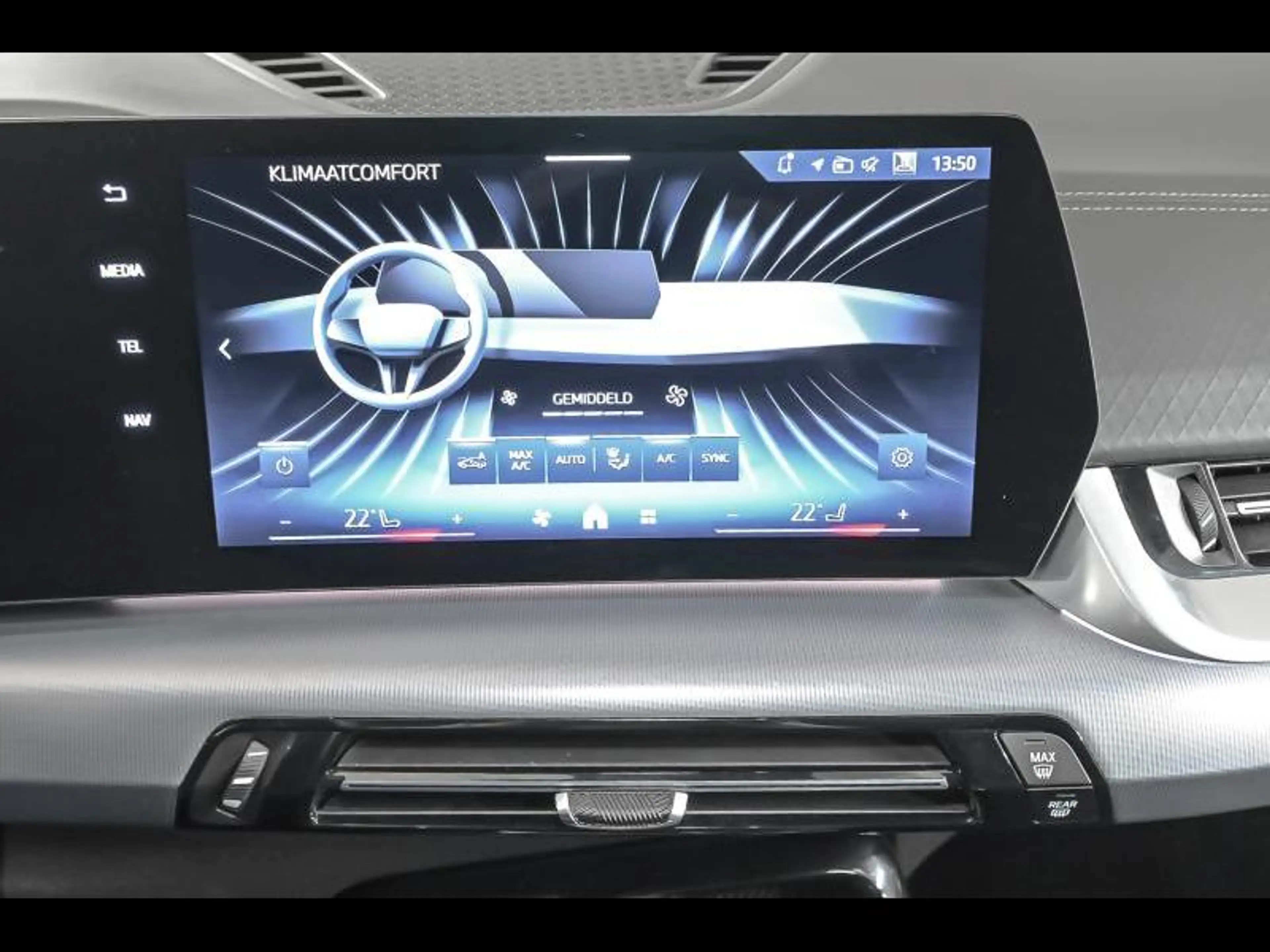 BMW iX2 IX2 20 — photo 12