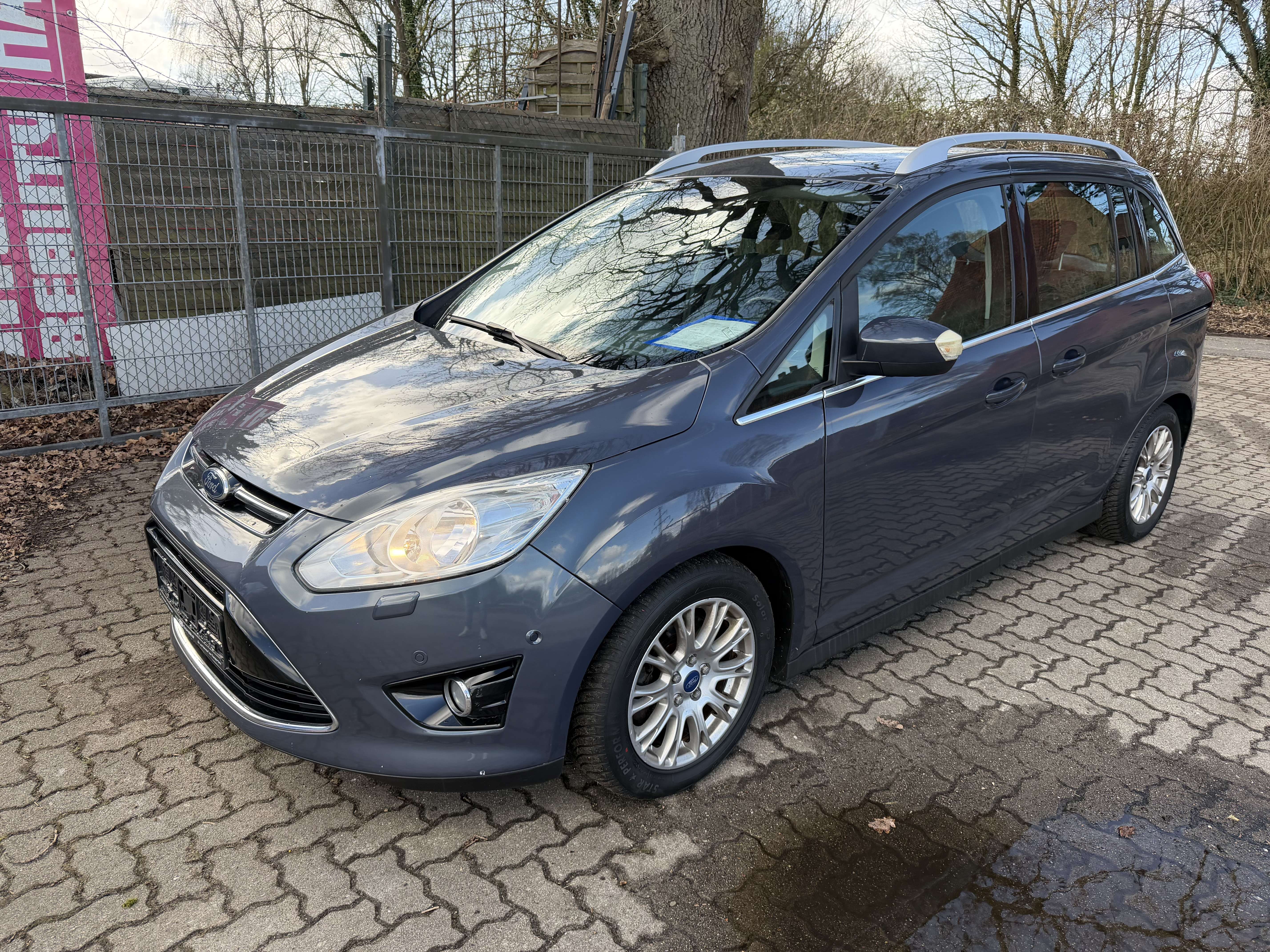 Second hand Ford Grand C-Max 