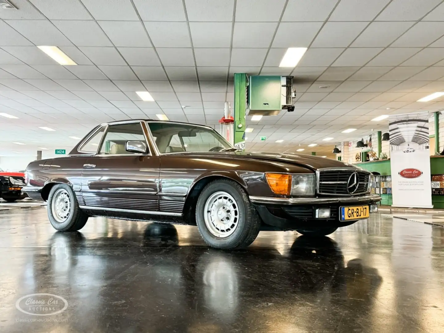 Mercedes-Benz 500 - ONLINE AUCTION Brun - 1