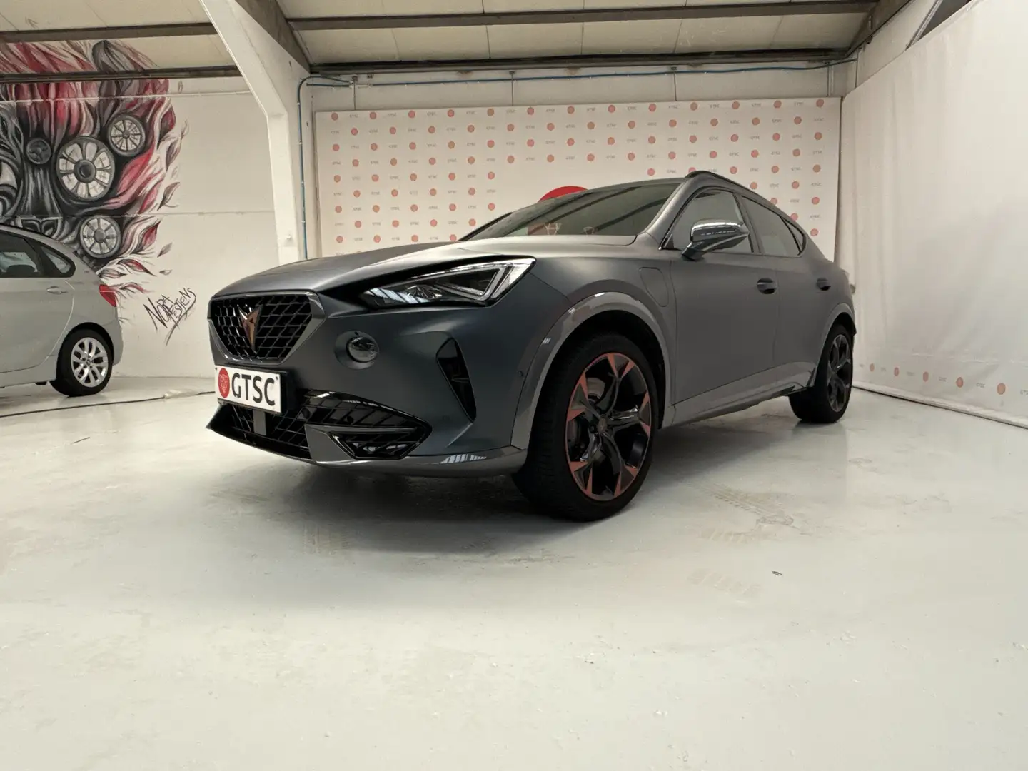 CUPRA Formentor VZ 1.4 e-Hybrid DSG Matte lak 245PK Camera Racing Grau - 1