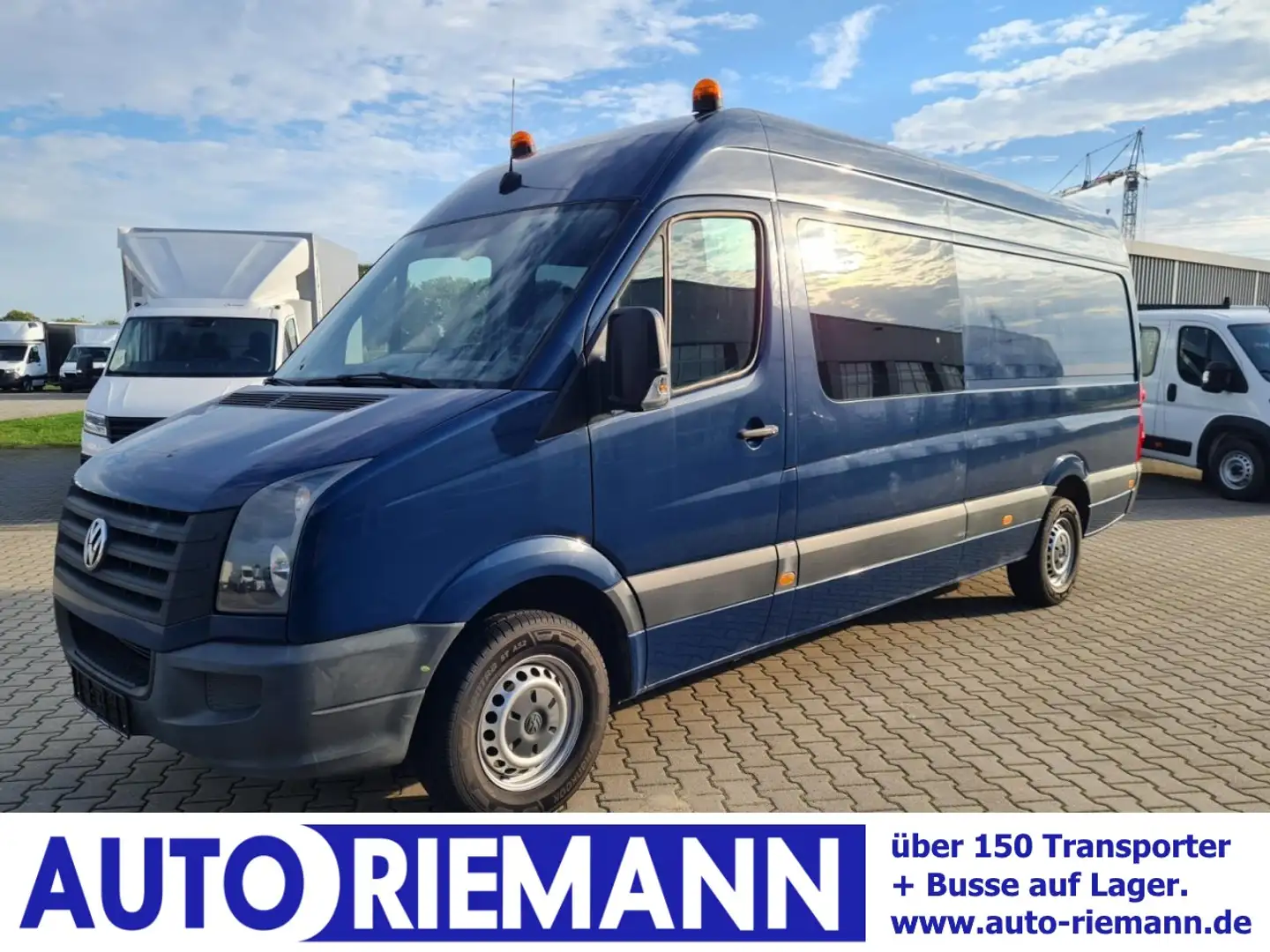 Volkswagen Crafter 35 Kasten Doka 5 Sitze AHK 3.5to REGALSYST Blau - 1